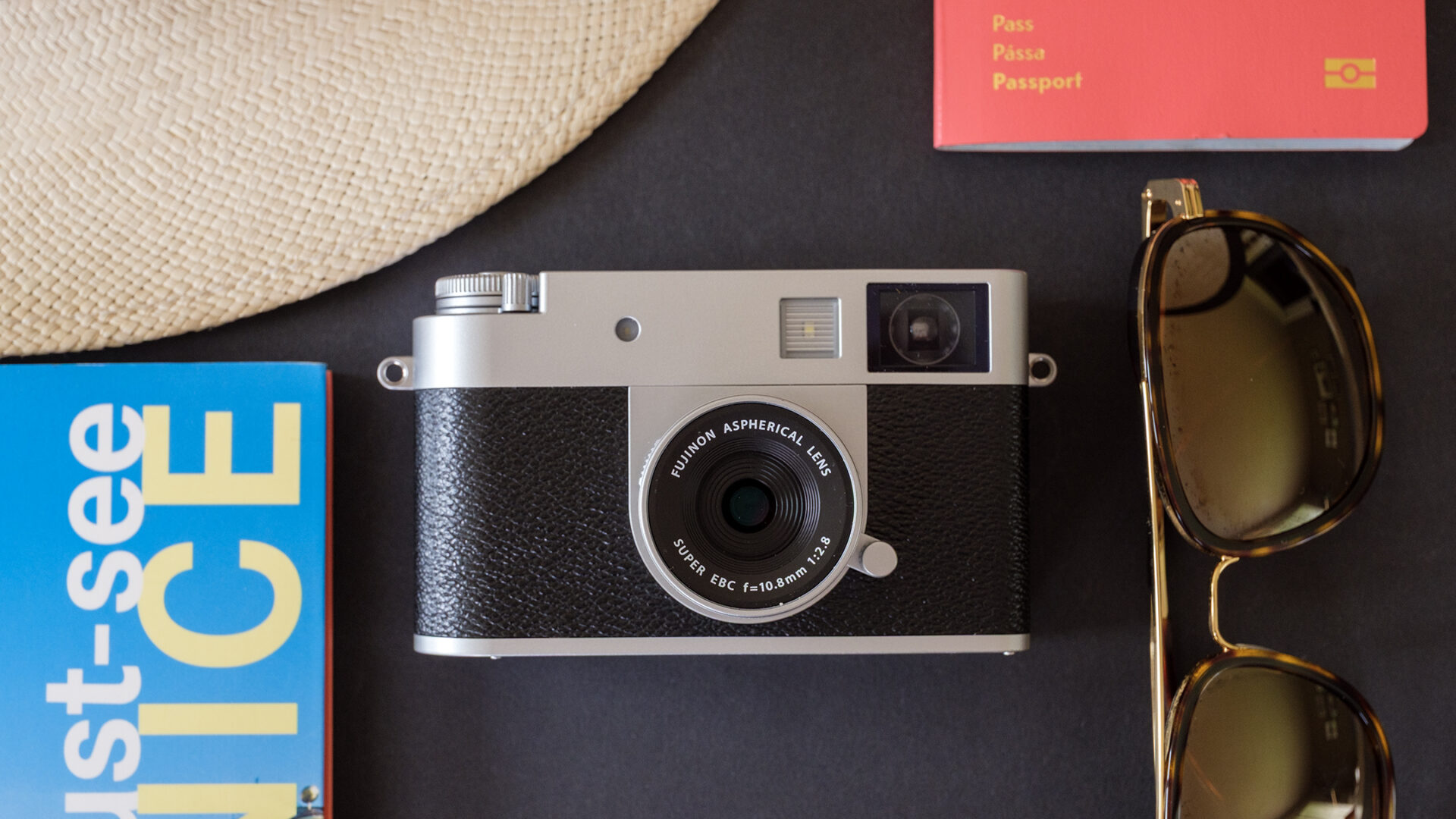 Fujifilm X half