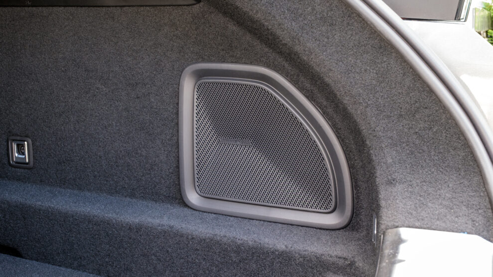 Harman Kardon Premium Sound for Polestar 4 8 Harman Kardon Premium Sound for Polestar 4 8