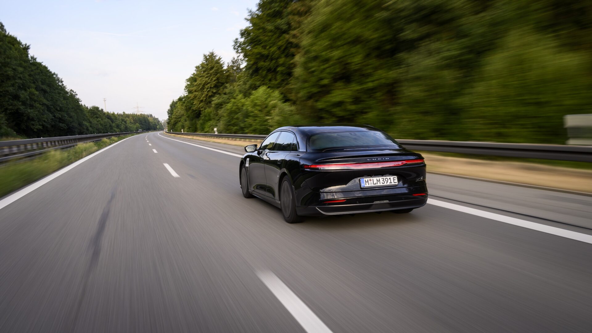 Lucid Air setter Guinness-verdensrekord: 1 205 kilometer på én lading