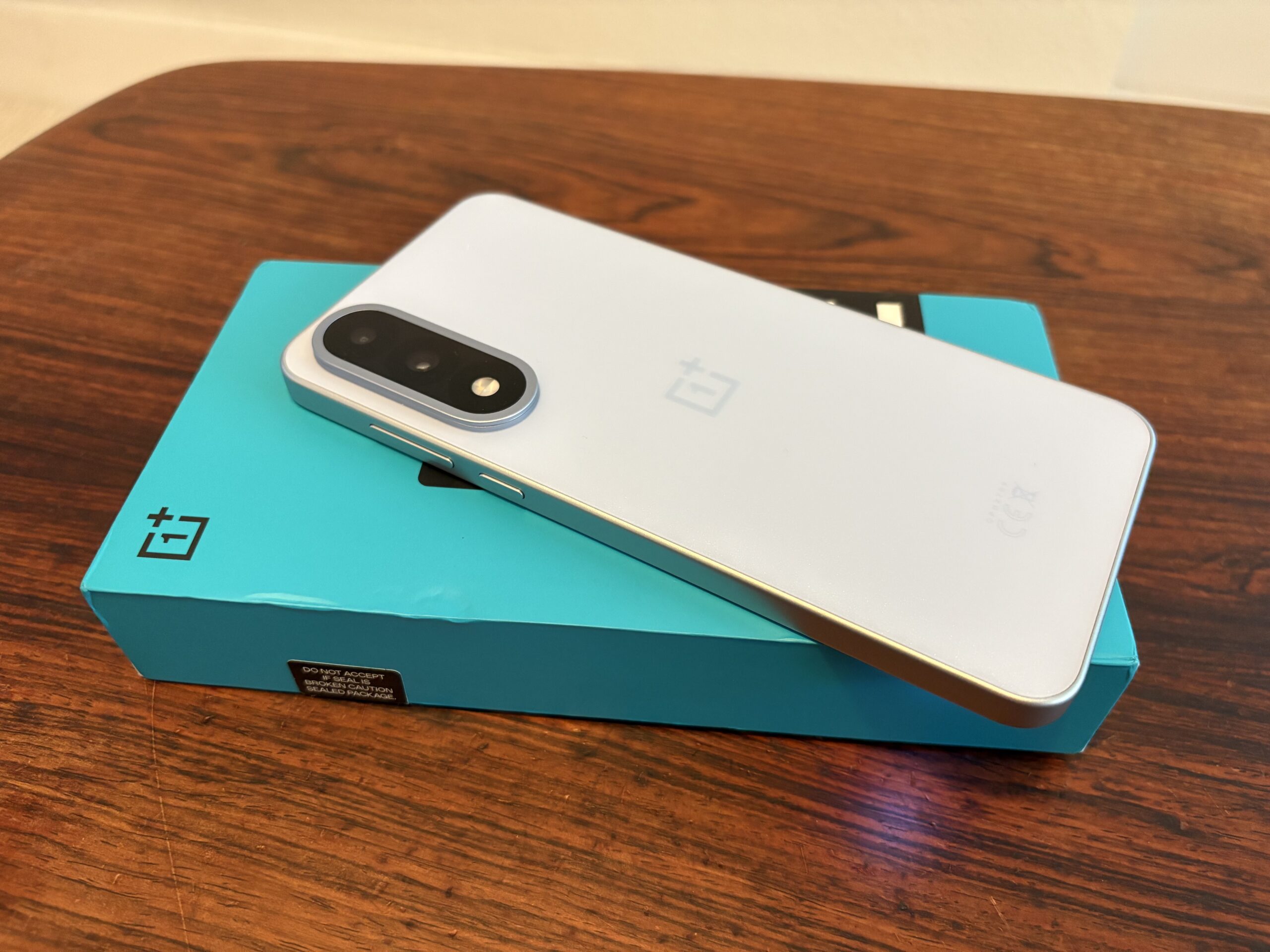 OnePlus Nord 5 bagside