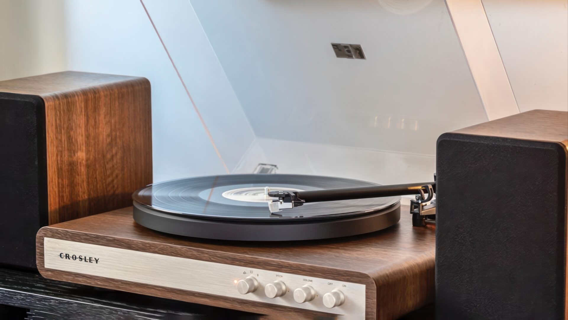 Crosley C65: Vinyl og strømming hånd i hånd