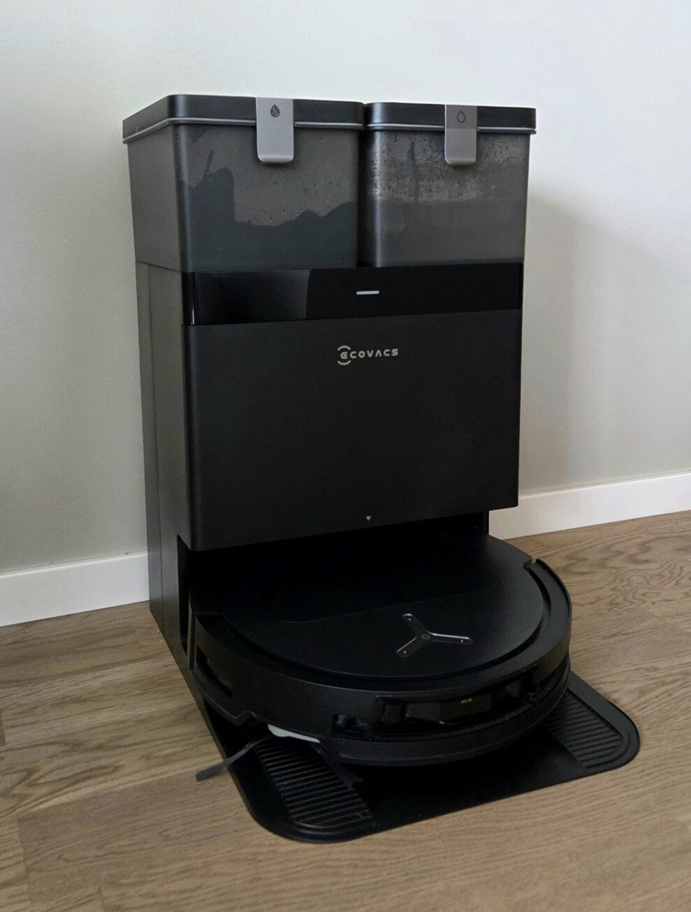 Ecovacs Deebot T50 Omni 1