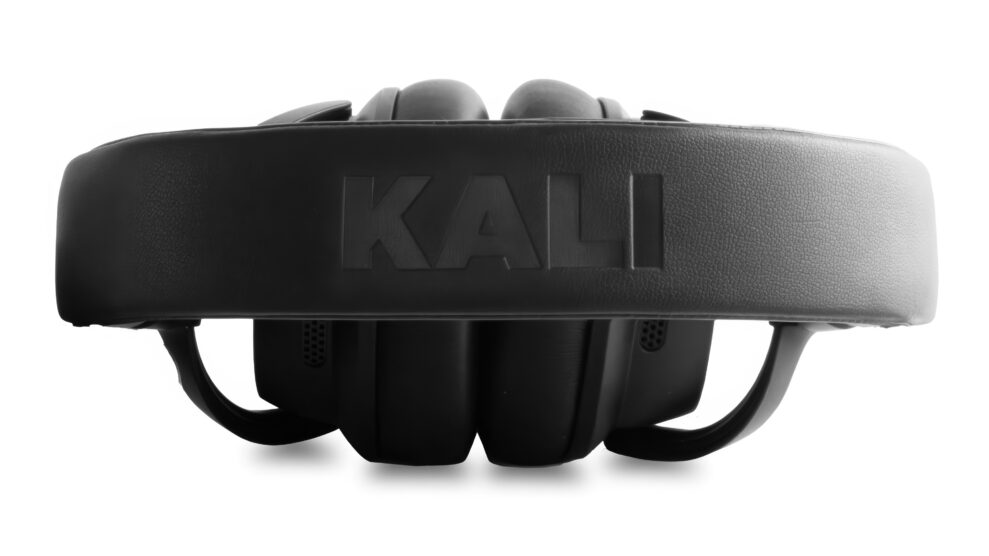 Kali Audio HP-1: Trådløse studiomonitorer for ørene 3 Kali Audio HP-1: Trådløse studiomonitorer for ørene 1