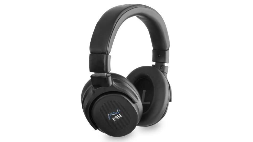 Kali Audio HP-1: Trådløse studiomonitorer for ørene 2 Kali Audio HP-1 5