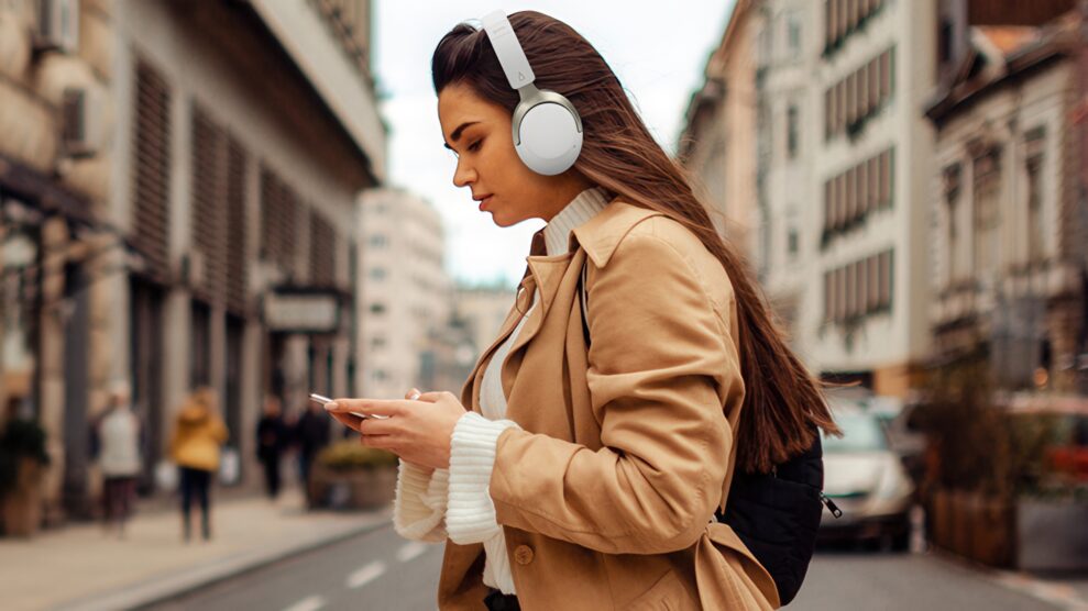 Creative Zen Hybrid SXFI lifestyle 2 lowres