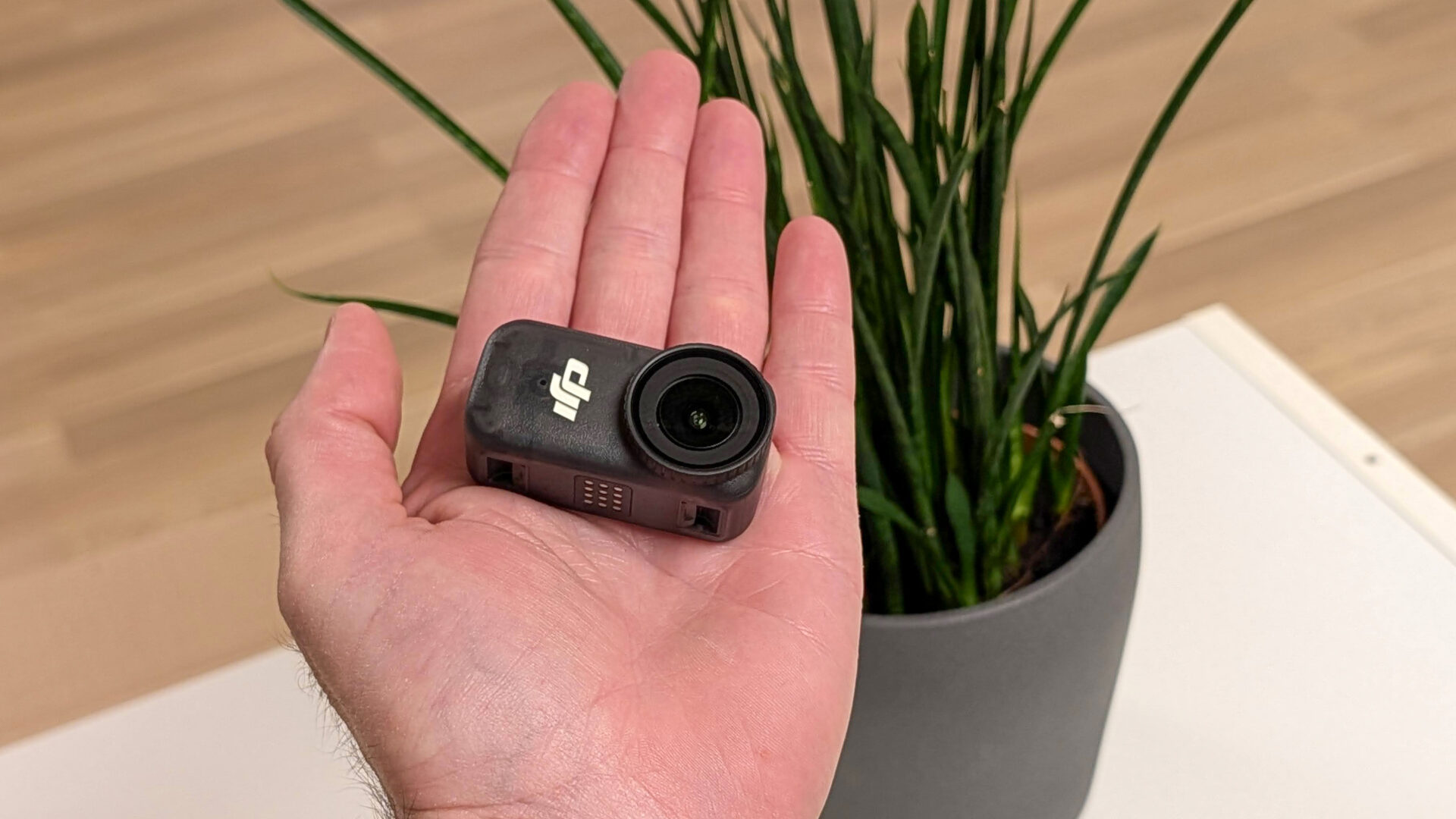 DJI Osmo Nano: Knøttlite actionkamera