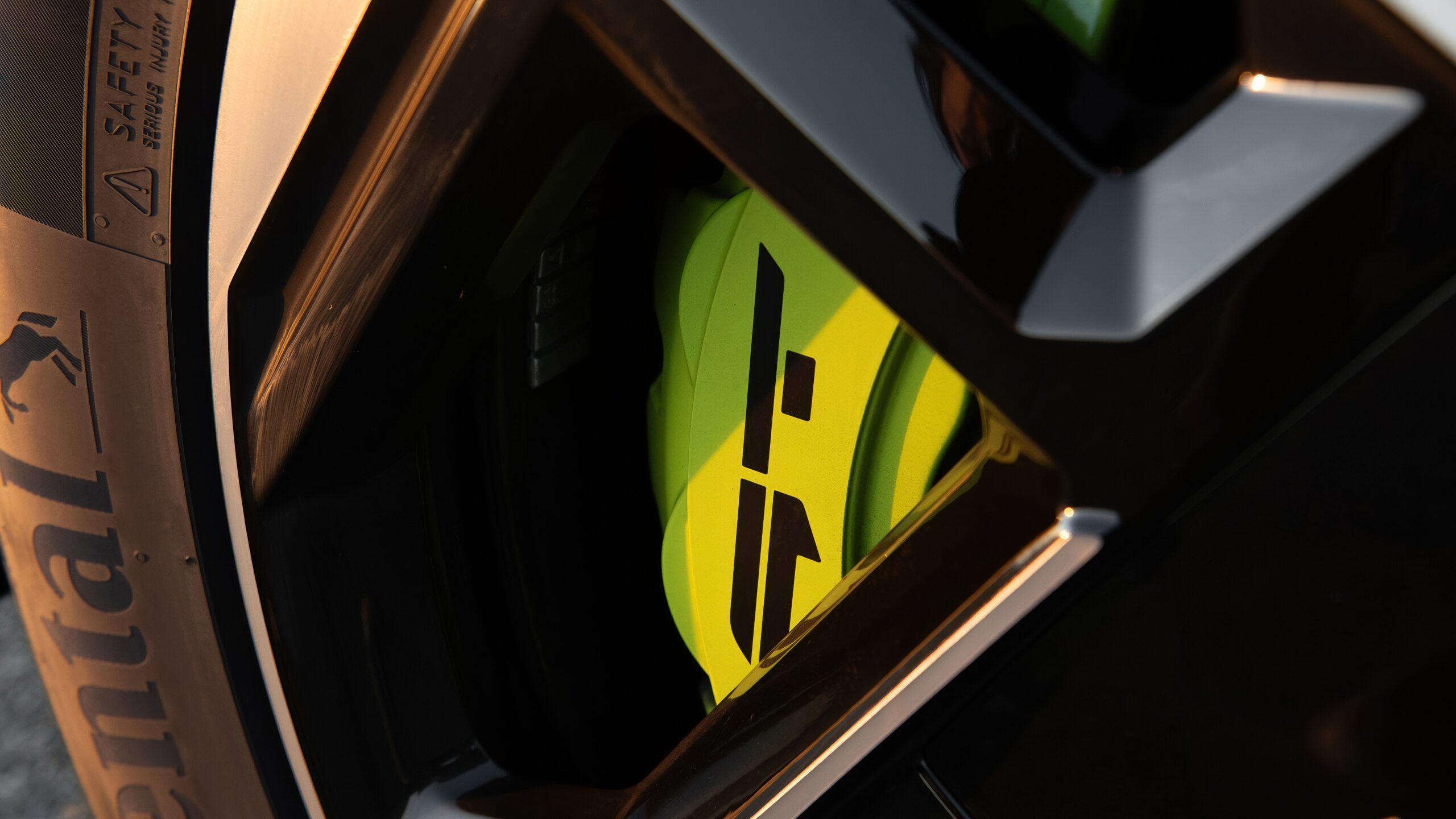 Kia EV9 GT calipers