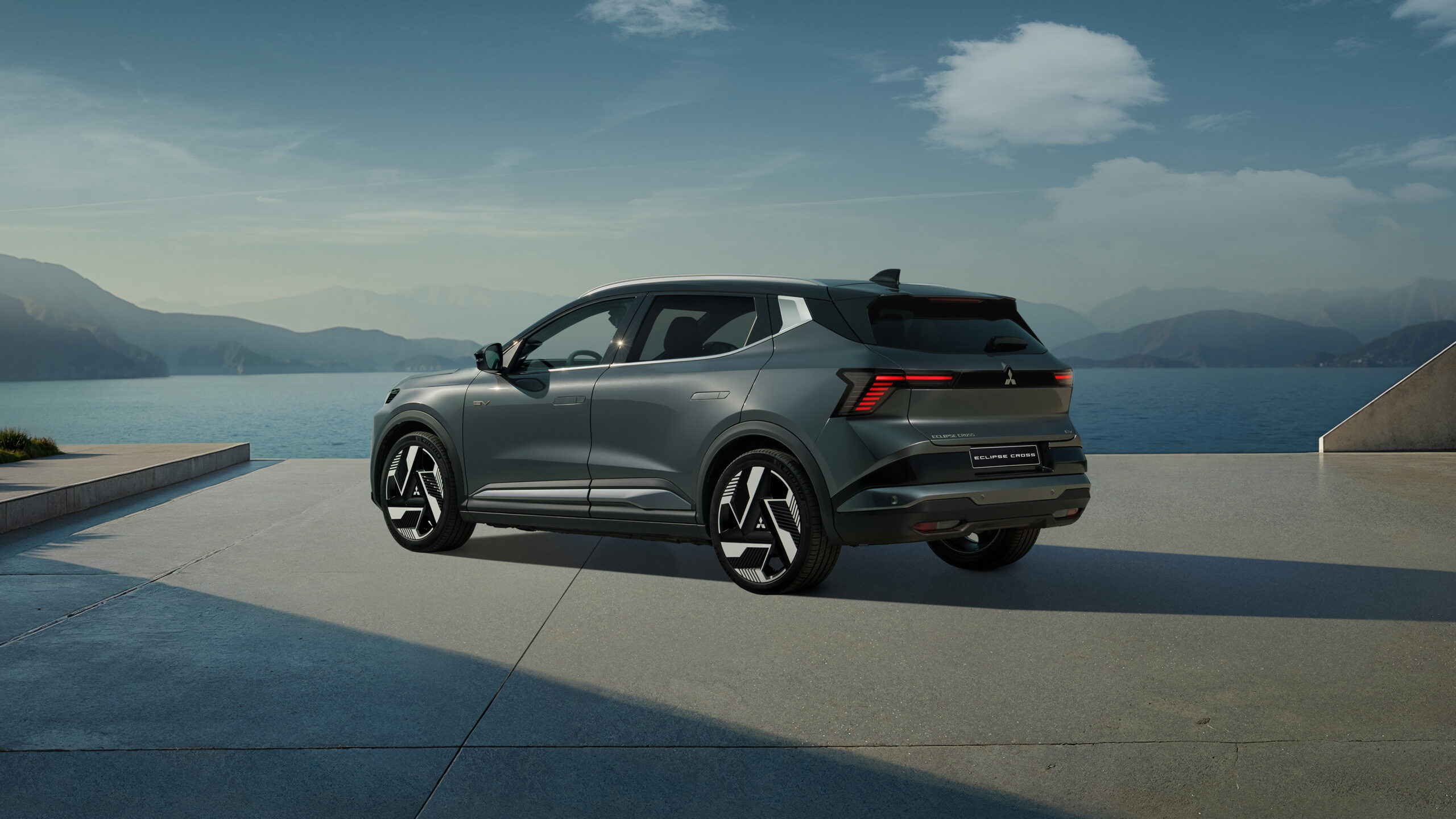 Mitsubishi Eclipse Cross: Lang rekkevidde og mye teknologi 5 Mitsubishi Eclipse Cross_007