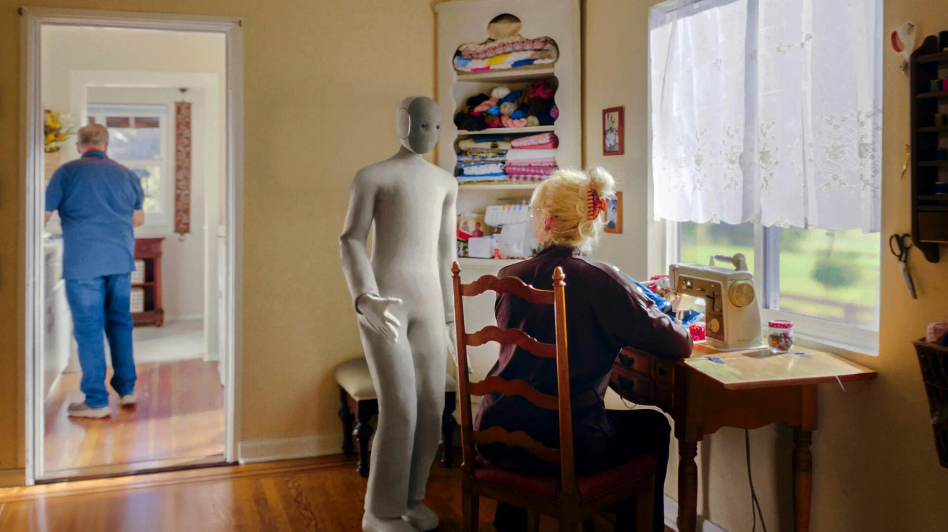 1X NEO: Husholdningsrobot er like dyr som en bil – og kommer udressert