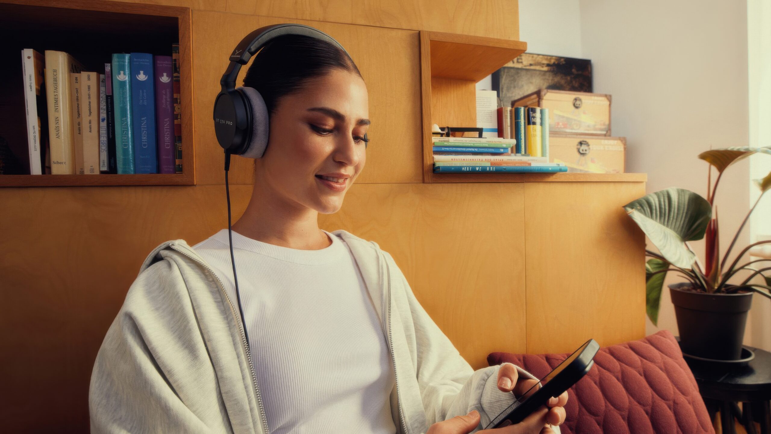 DT 270 PRO: Beyerdynamic gir studiolyd på farten 2 Beyerdynamic DT 270 Pro lifestyle 3