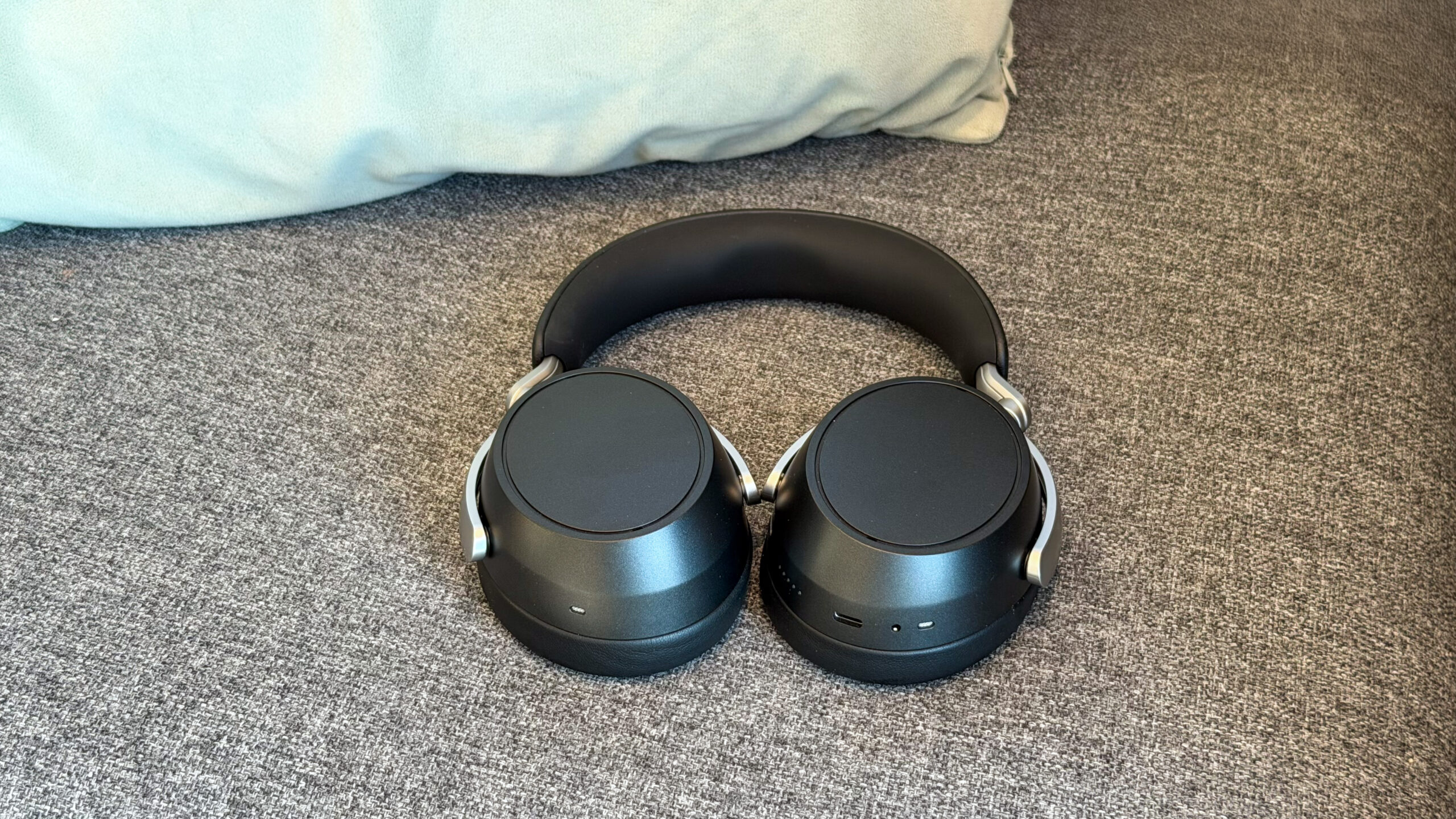 Sennheiser HDB 630 7 Sennheiser HDB 630 swivled 2 geirnordby