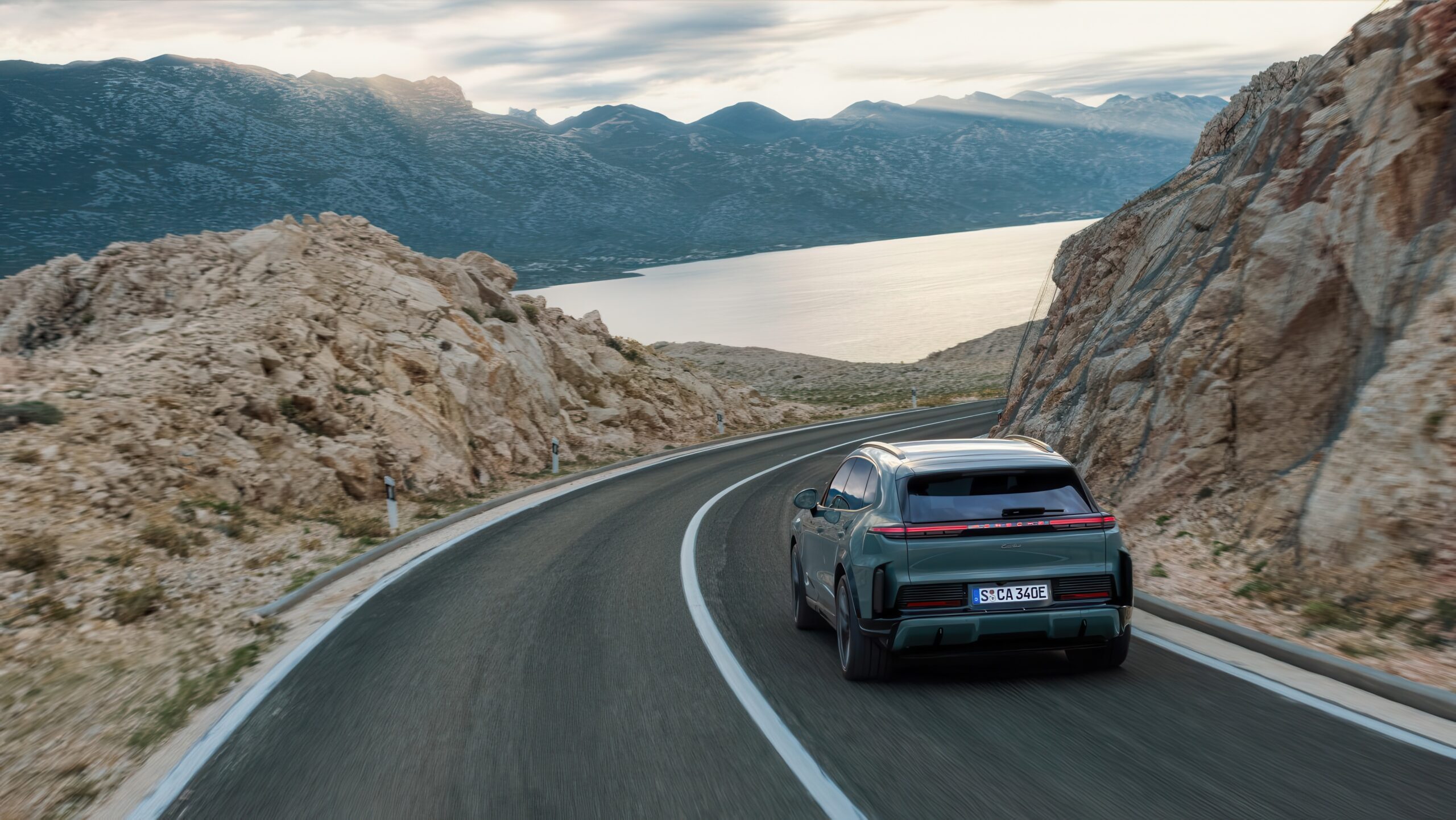 Porsche Cayenne Electric (4)