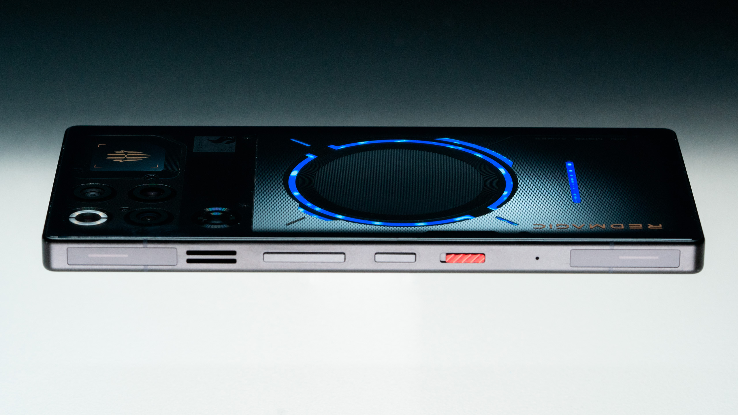 Redmagic 11 Pro Subzero 1 Redmagic 11 Pro