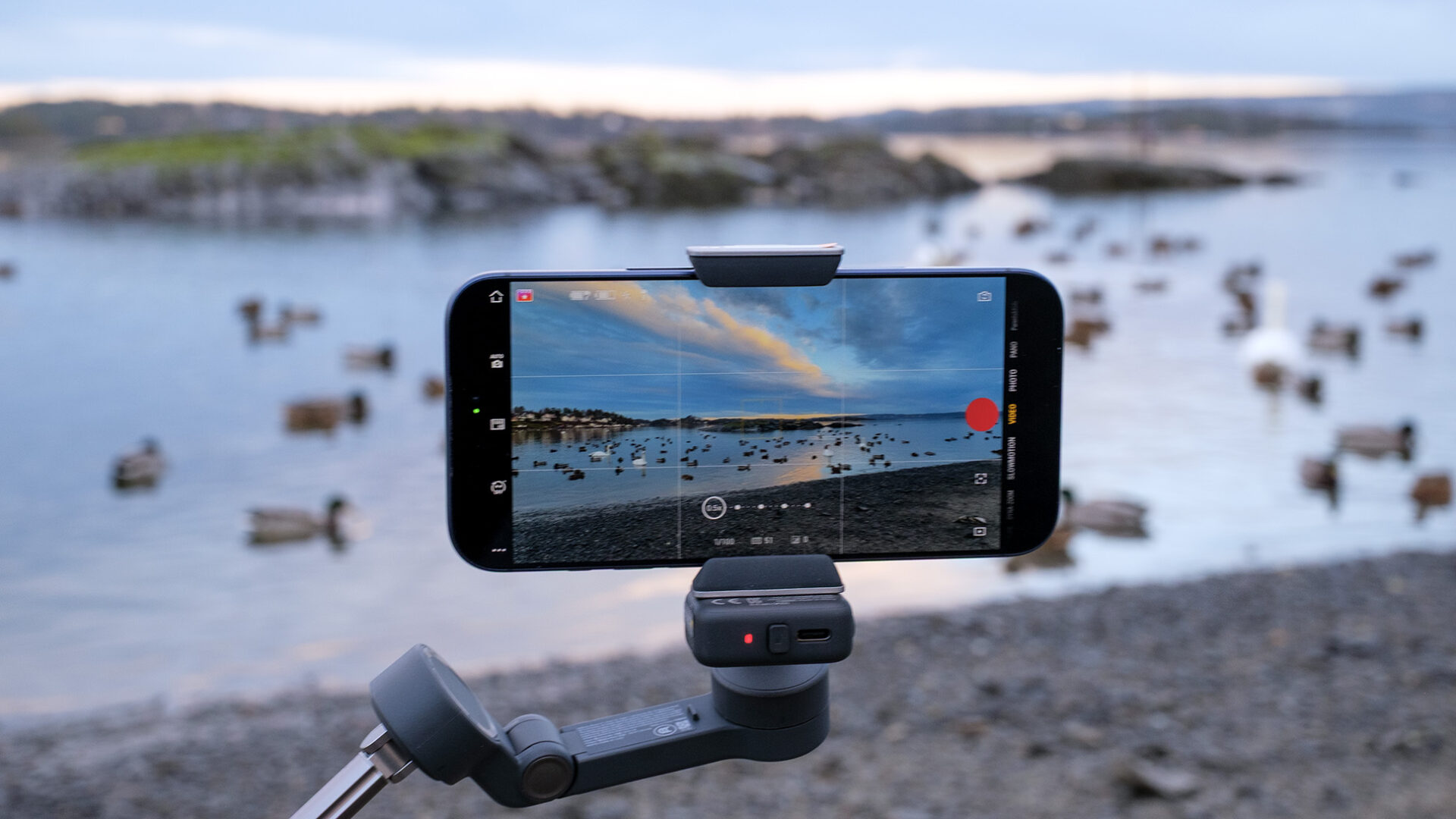 DJI Osmo Mobile 8 20 DJI Osmo Mobile 8 18