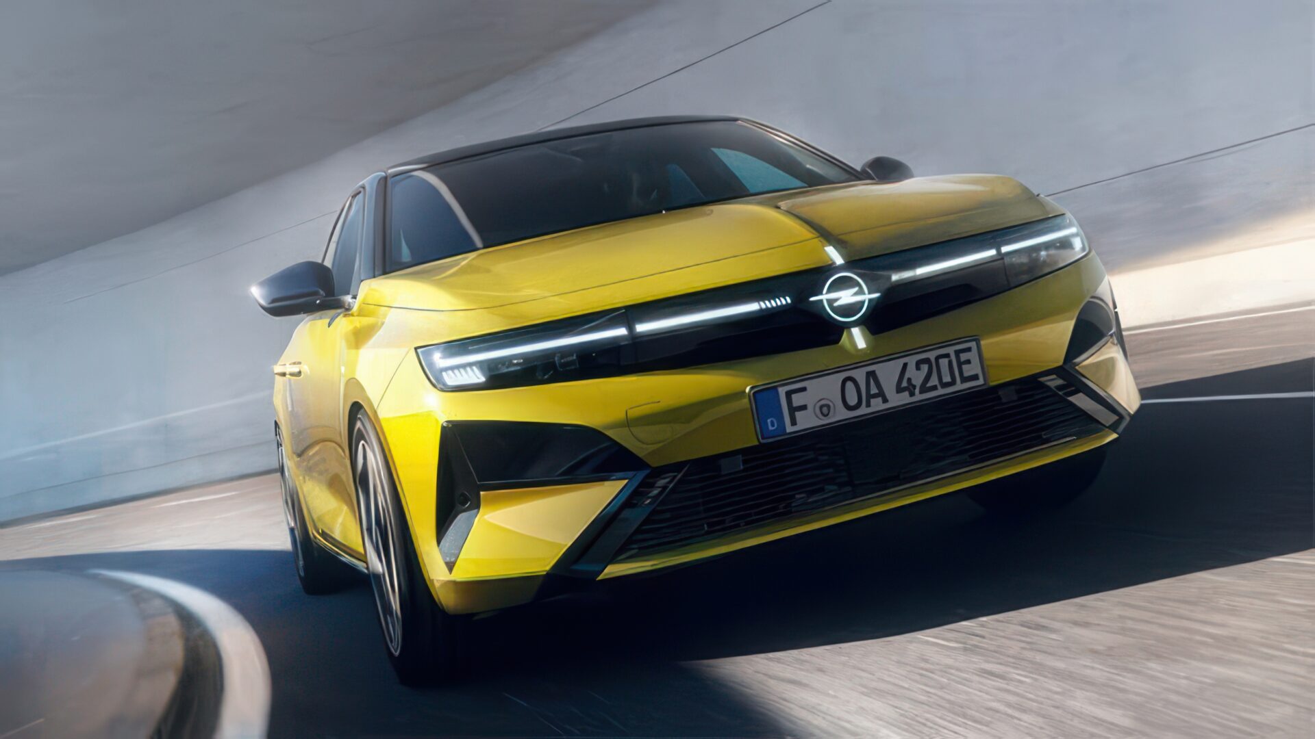 Opel Astra Electric facelift: Elbilen som lader el-sykkelen din