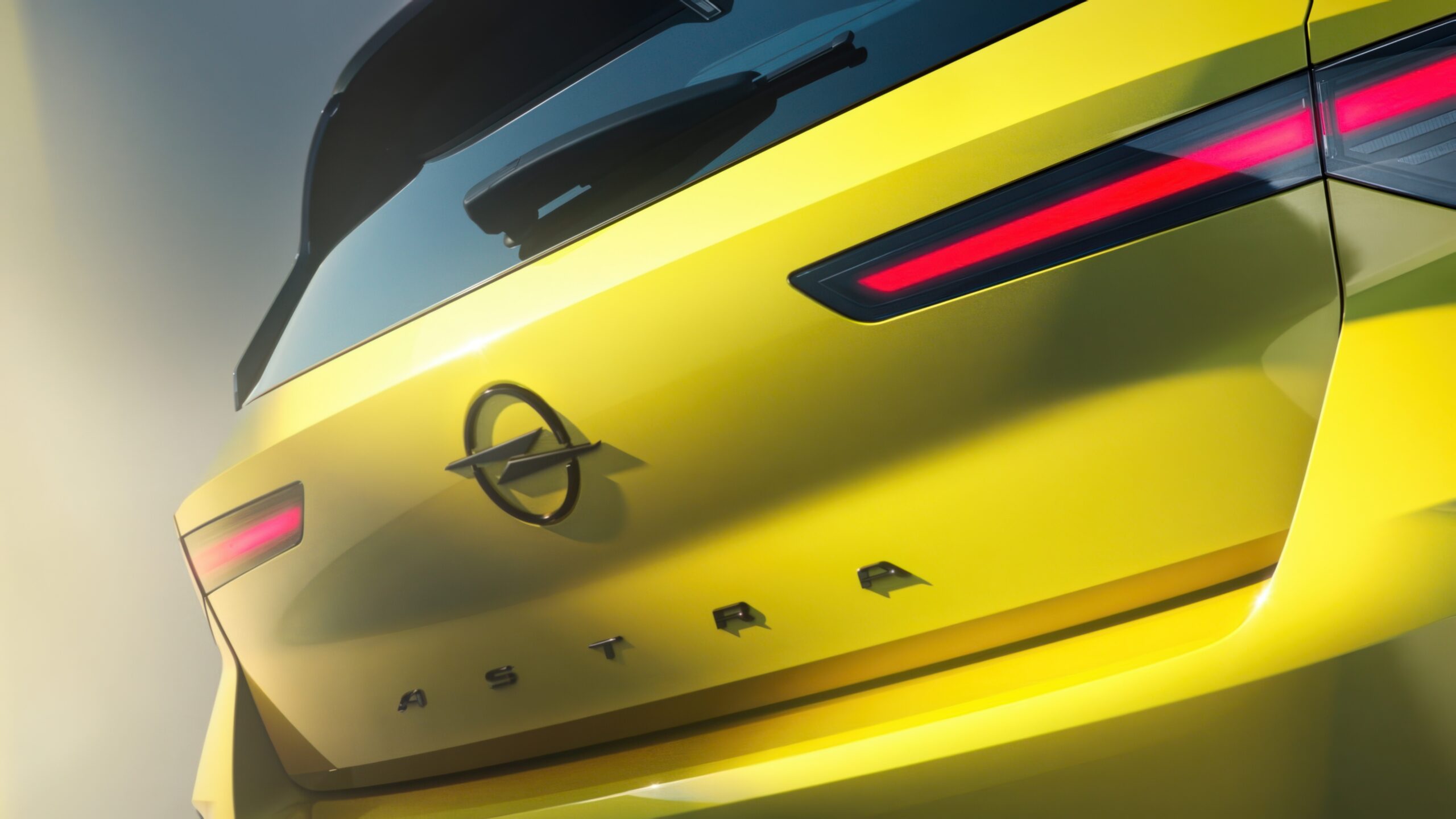 Opel Astra Electric facelift: Elbilen som laddar din elcykel 2 New Opel Astra Electric 7 scaled