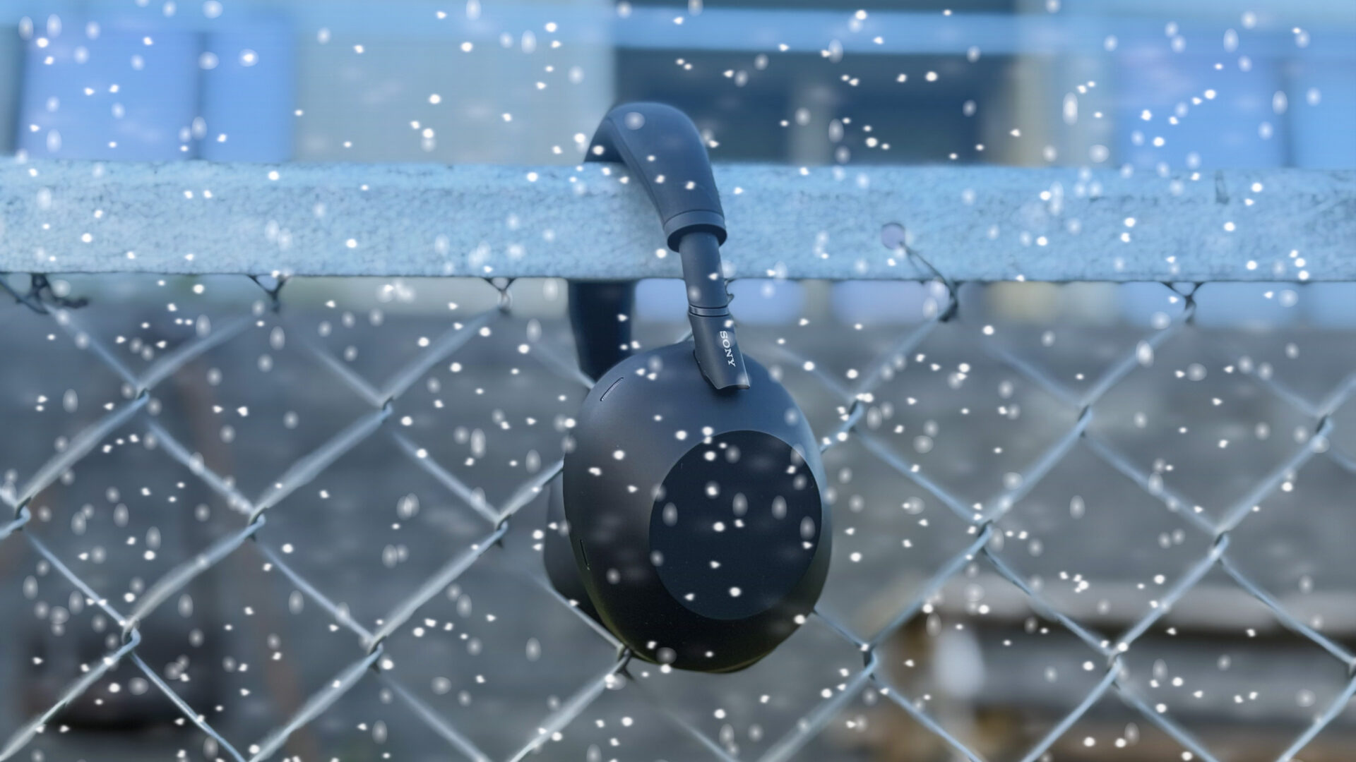 Topp 10 støydempende hodetelefoner julen 2025