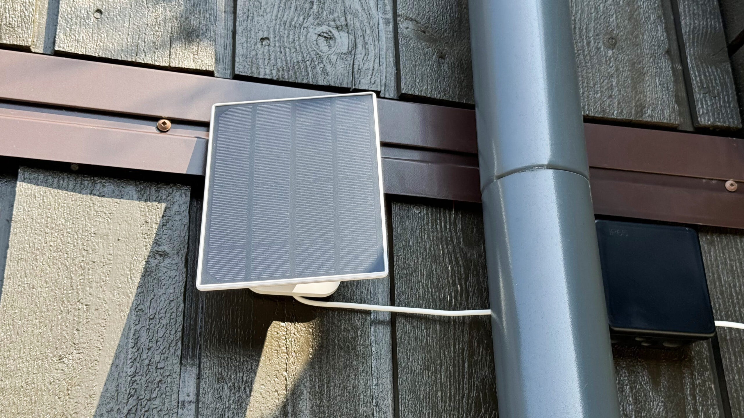 Yale Smart Outdoor Camera 1 Yale Solar Panel Charger GeirNordby