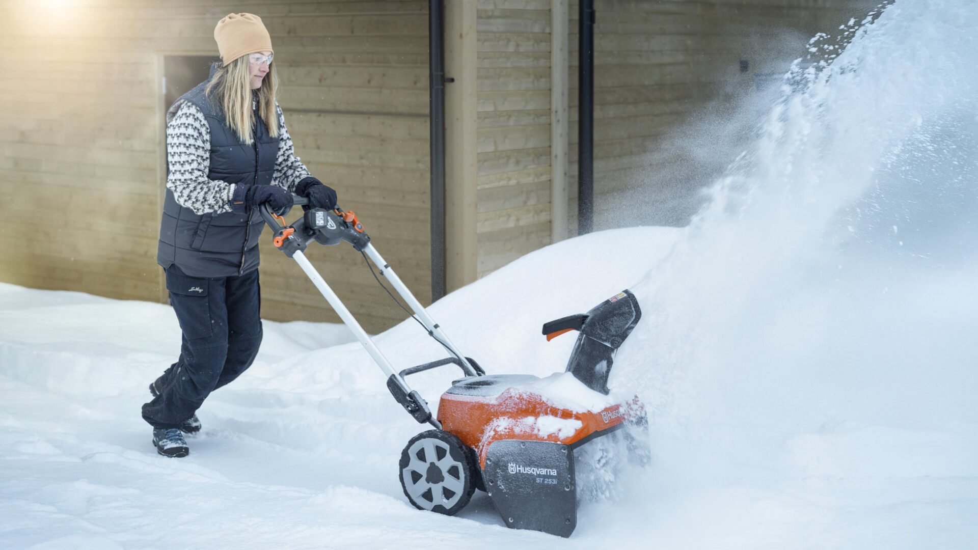 Husqvarna ST 253i 14 Husqvarna ST 253i lifestyle