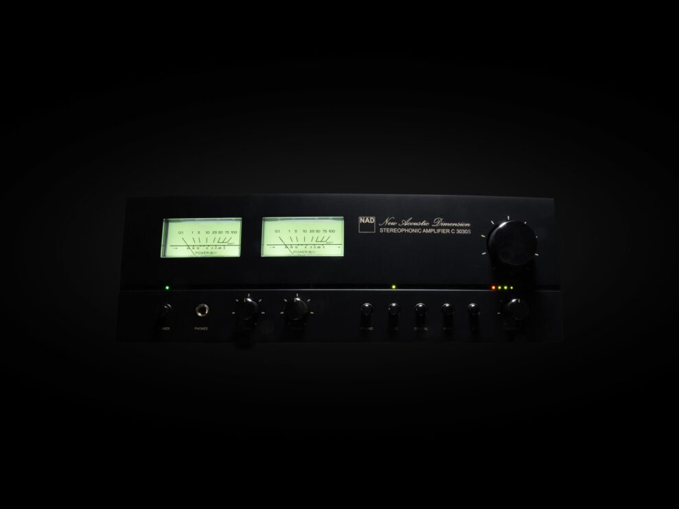 NAD-C-3030-S-updated-VU-Front-Black-on-black-scaled NAD-C-3030-S-updated-VU-Front-Black-on-black-scaled