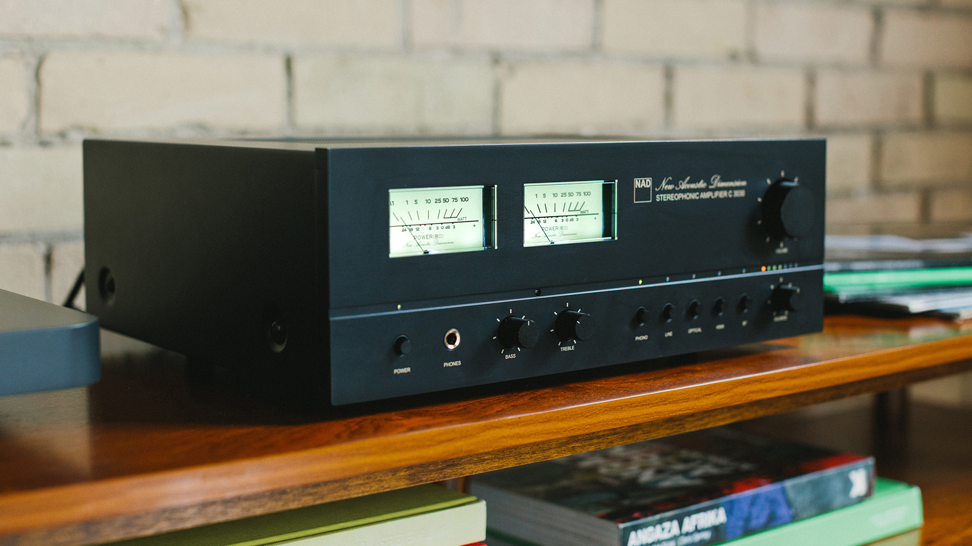 NAD C 3030 og C 3030S tilbyr retrodesign med digitale ferdigheter