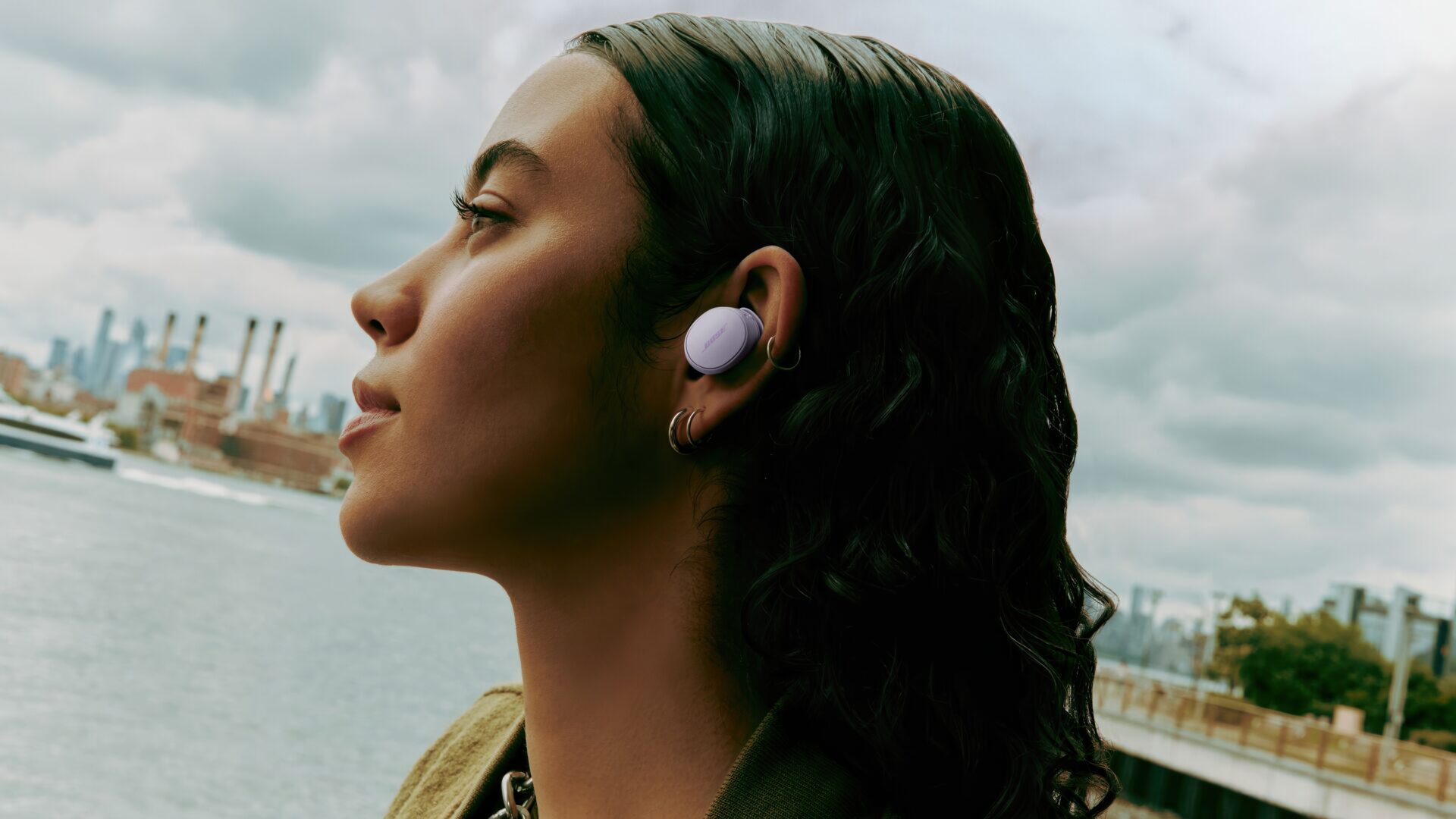 Bose QuietComfort Earbuds lifestyle