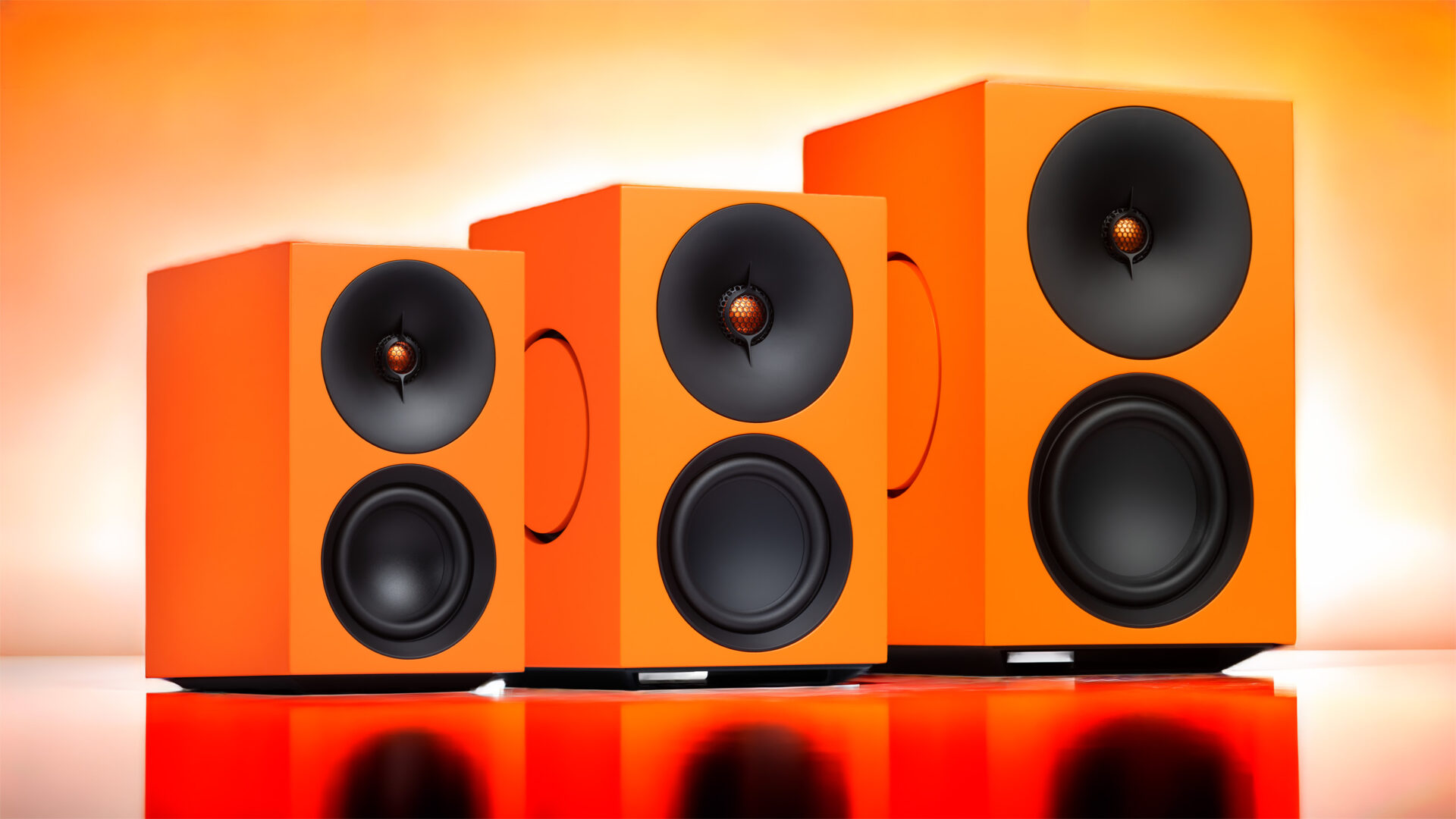 Cambridge Audio L/R fargelegger med tre aktive modeller