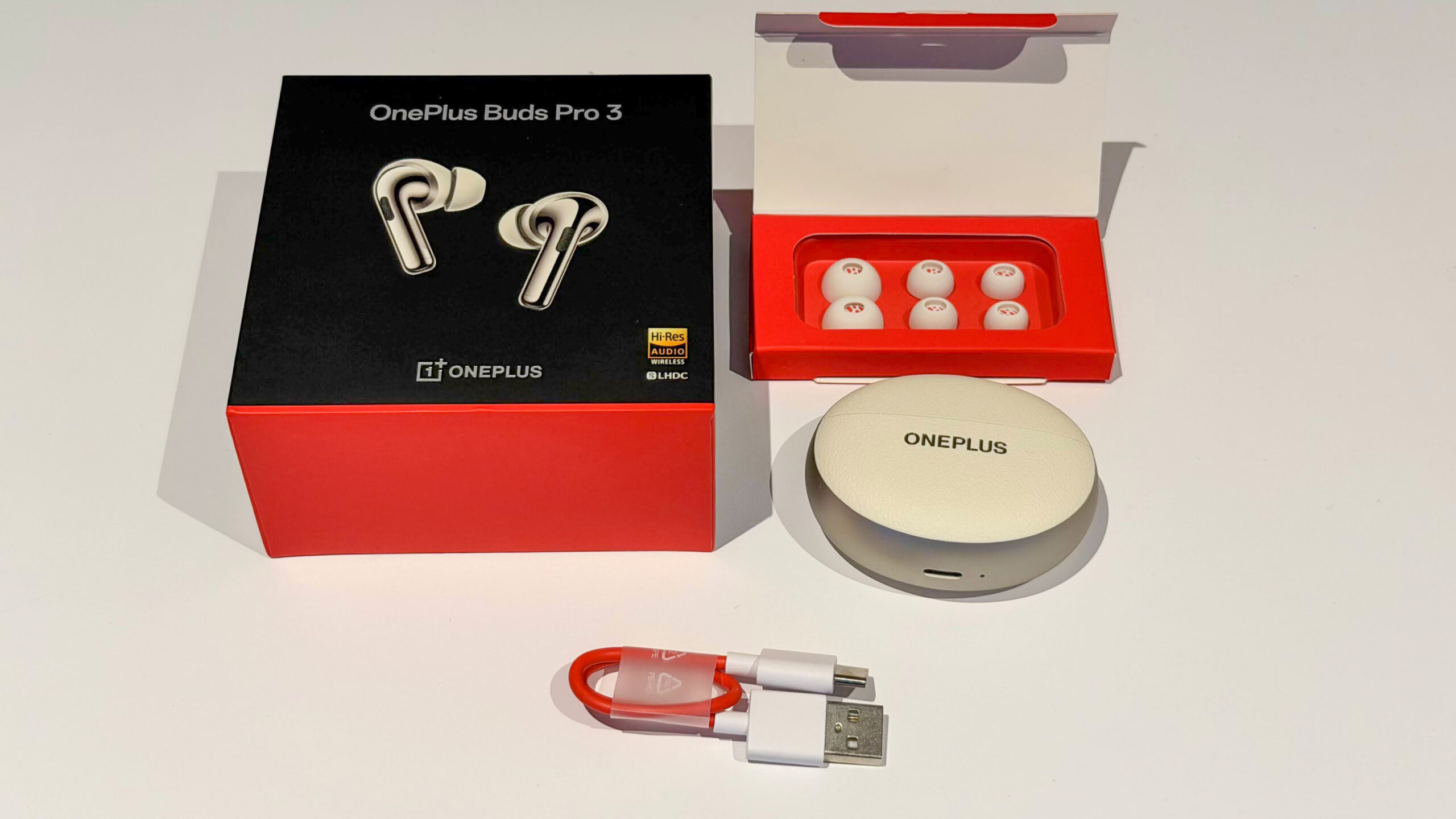 Oneplus Buds Pro 3 2 Oneplus Buds Pro 3 white GeirNordby