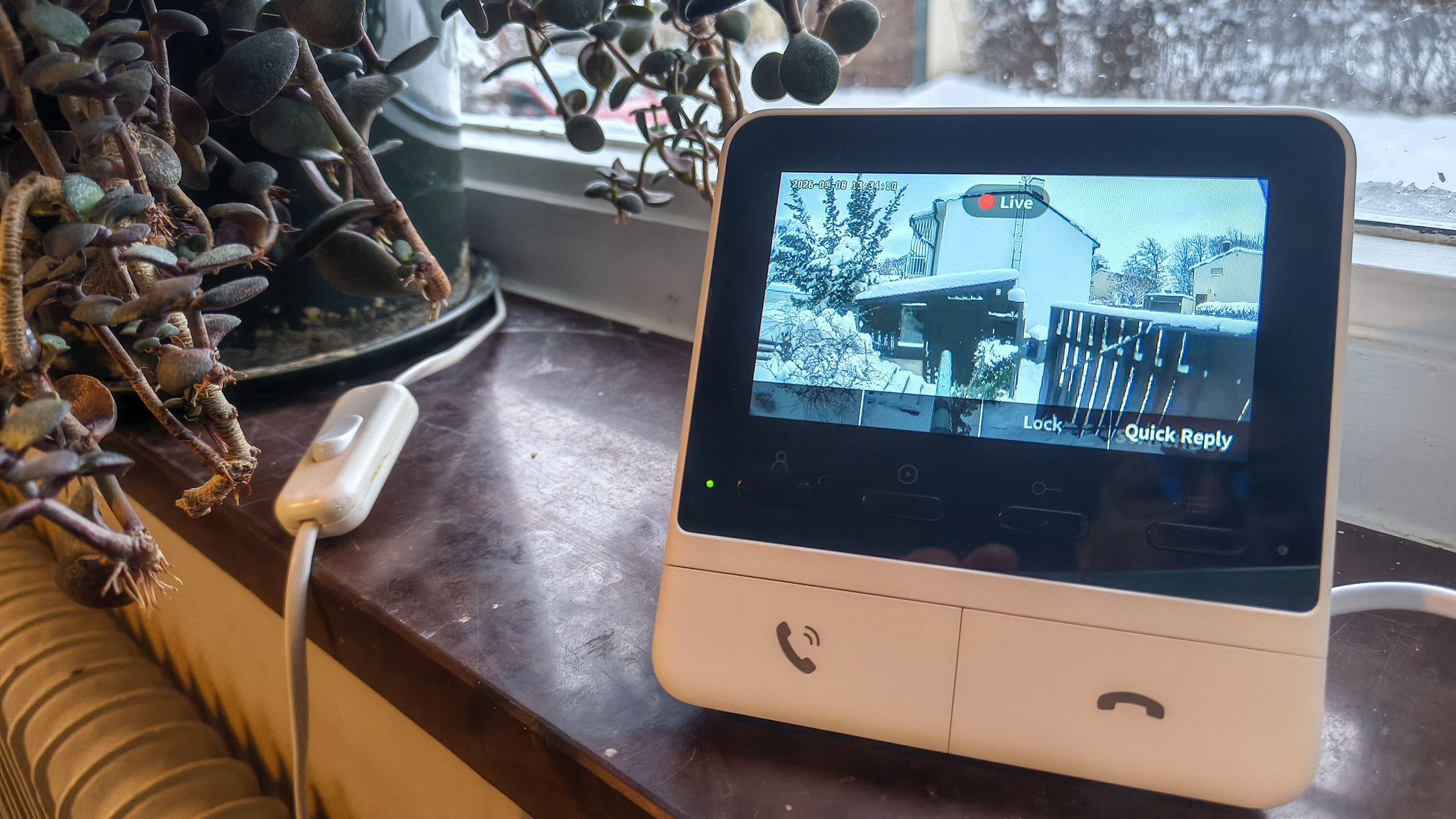 SwitchBot Smart Video Doorbell 1