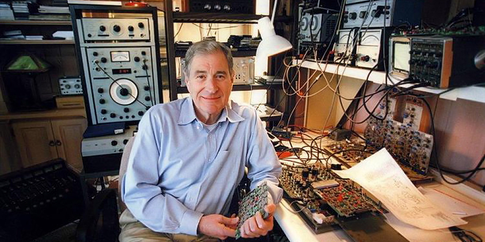 Ray Dolby ga deg surround og tape uten suset