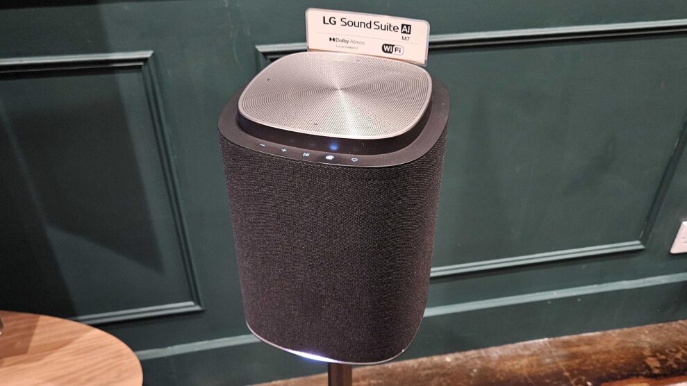 LG Sound Suite M7