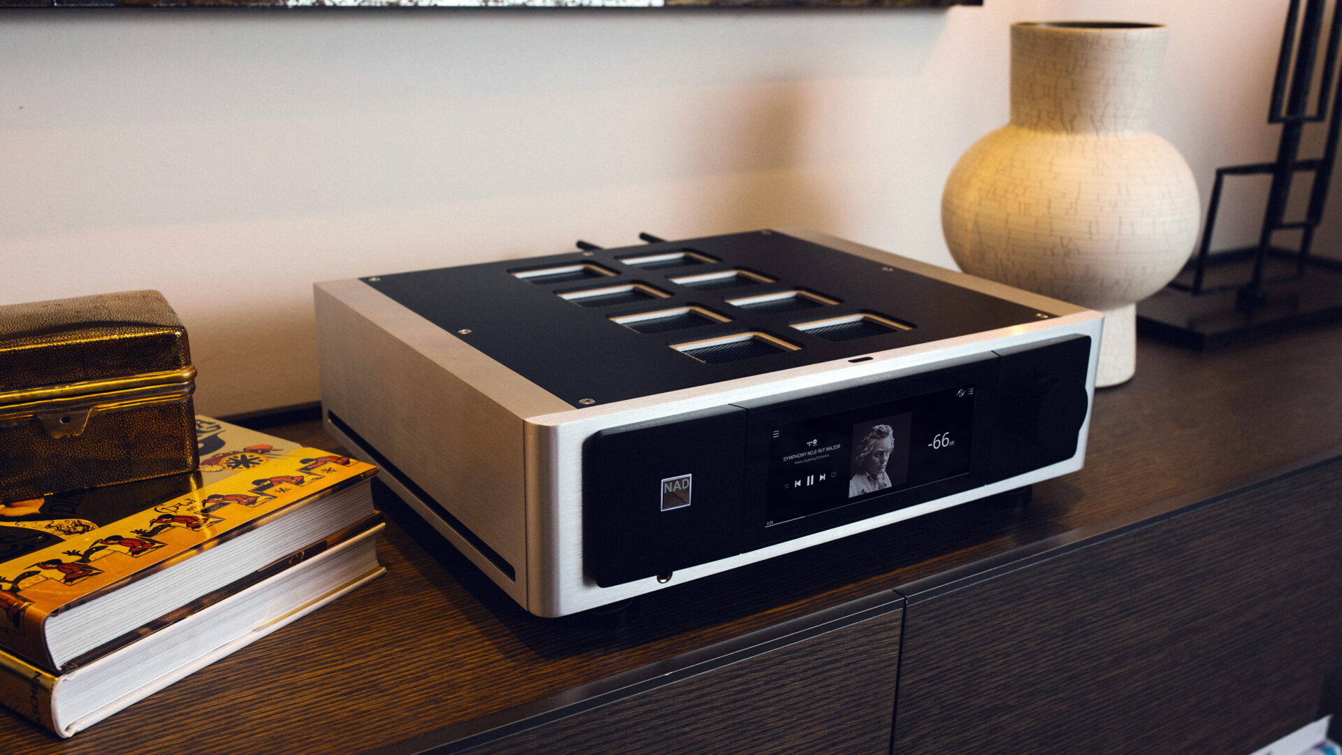 NAD M33 V2 10 NAD M33 V2