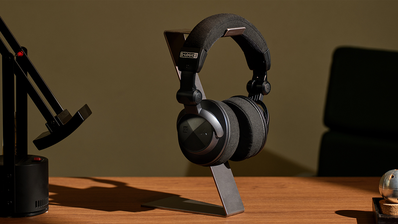 Astell&Kern Virtuoso 8 Astell&Kern Virtuoso lifestyle