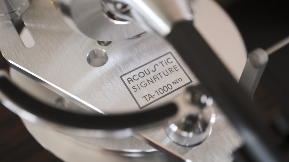 Acoustic Signature Double X Neo 6