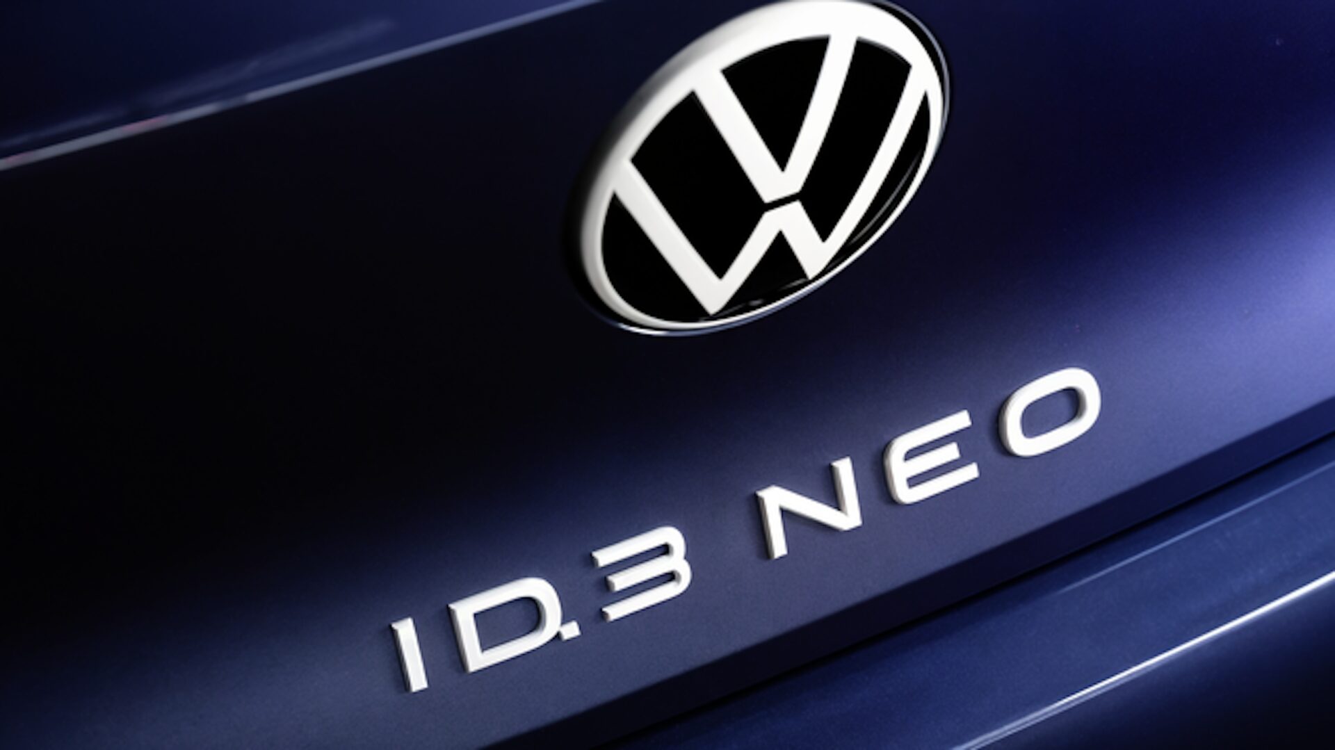 Nye VW ID.3 Neo: Ekte knapper, nytt infotainmentsystem og strøm til campingplassen