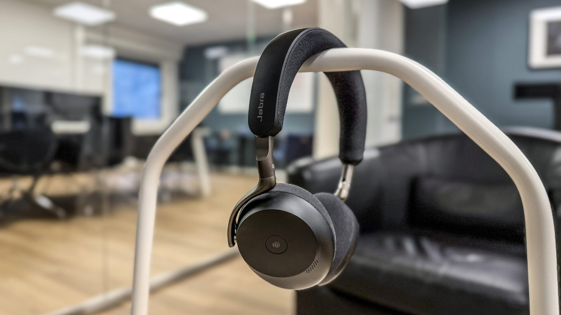 Jabra Evolve3 75 5 Jabra Evolve3 75 SPREAD GeirNordby