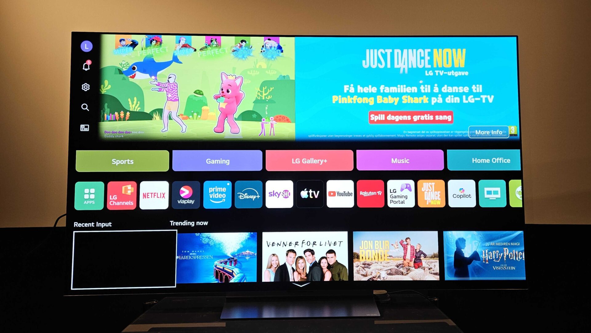 LG OLED C6 (OLED65C6) 3
