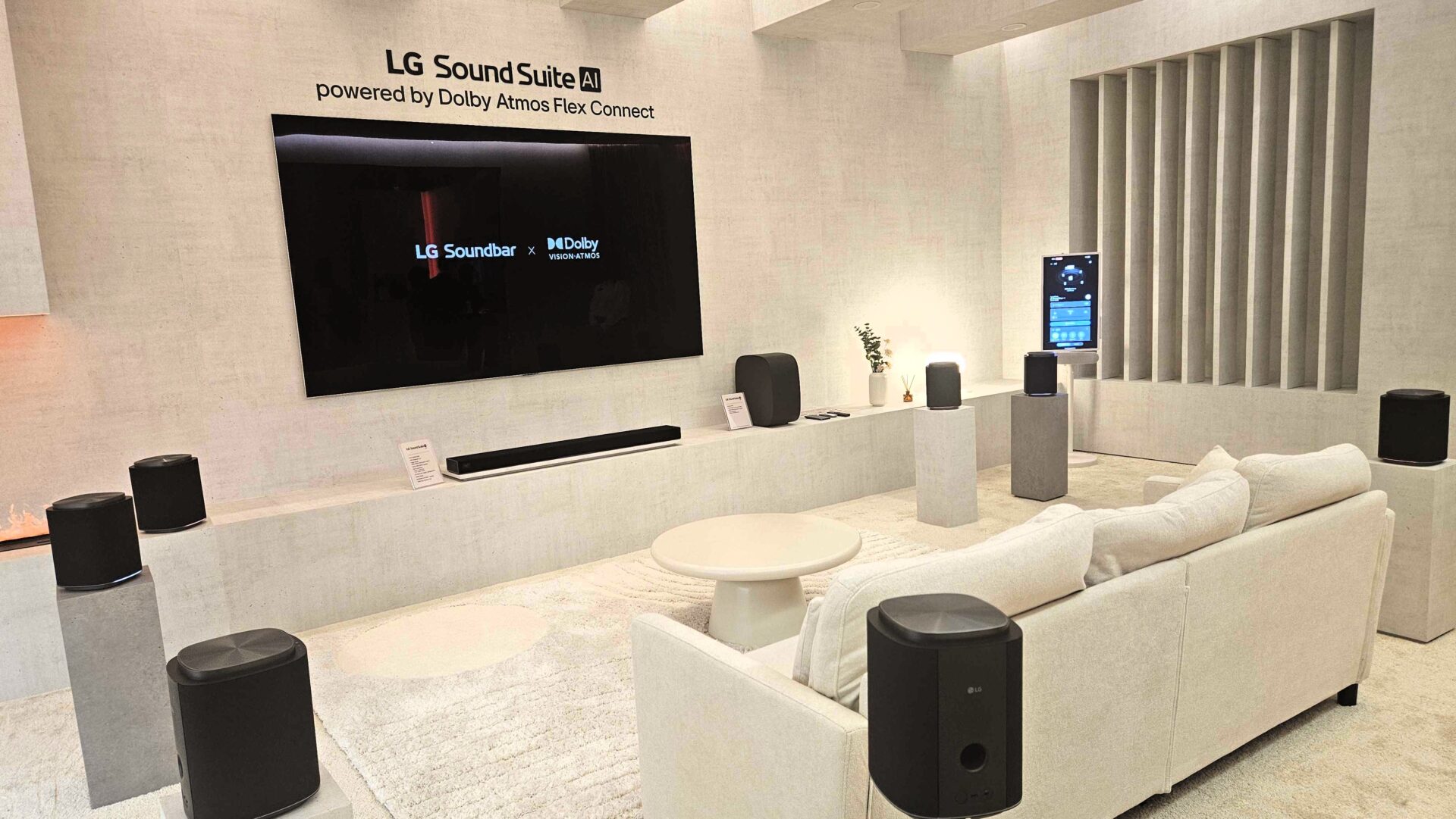 LG Sound Suite M7 14