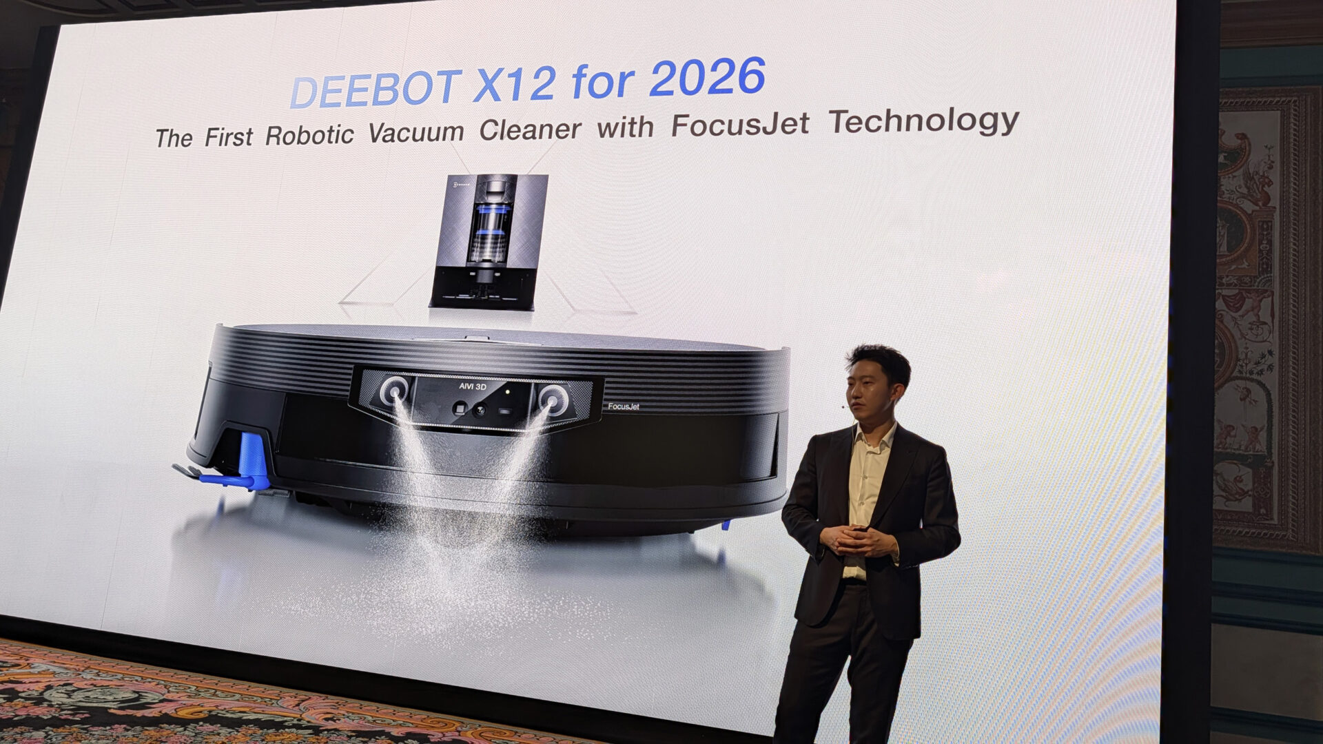 Ecovacs Deebot X12: Ny robotstøvsuger vasker bort vanskelige flekker
