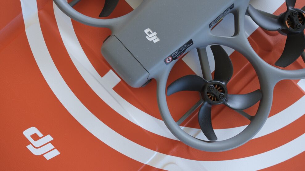 DJI Avata 360 Fly More Combo 7 DJI Avata 360 med batteri og helipad