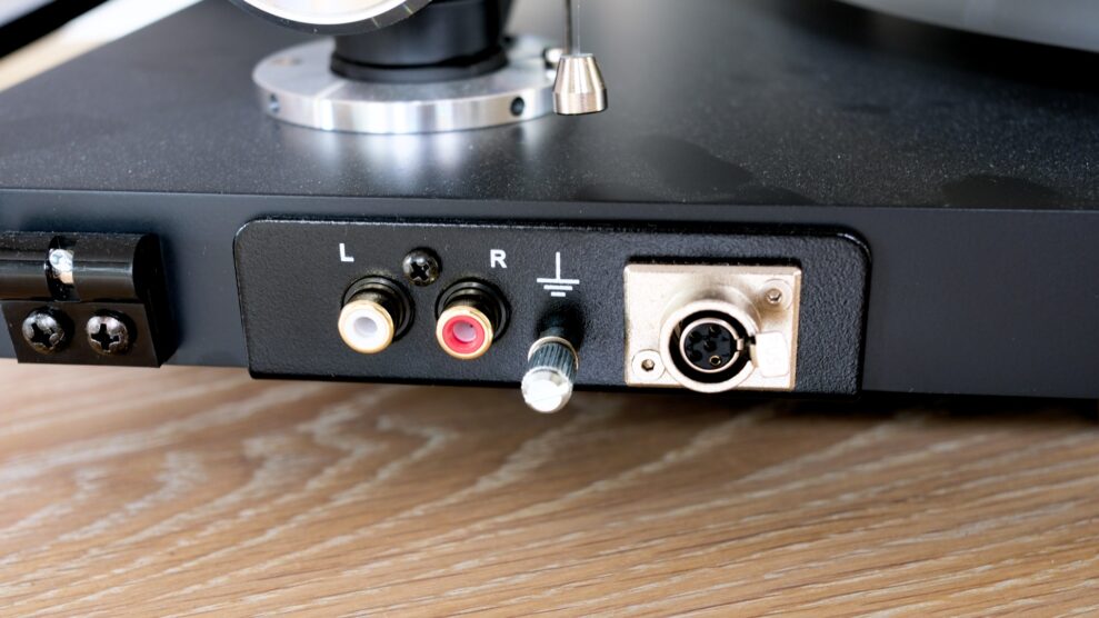 Pro-Ject Debut Reference 10 1
