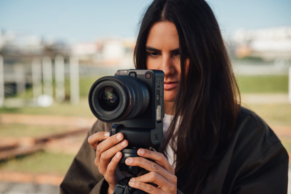 Canon EOS R6V lansert 2 Canon EOS R6V vertikal