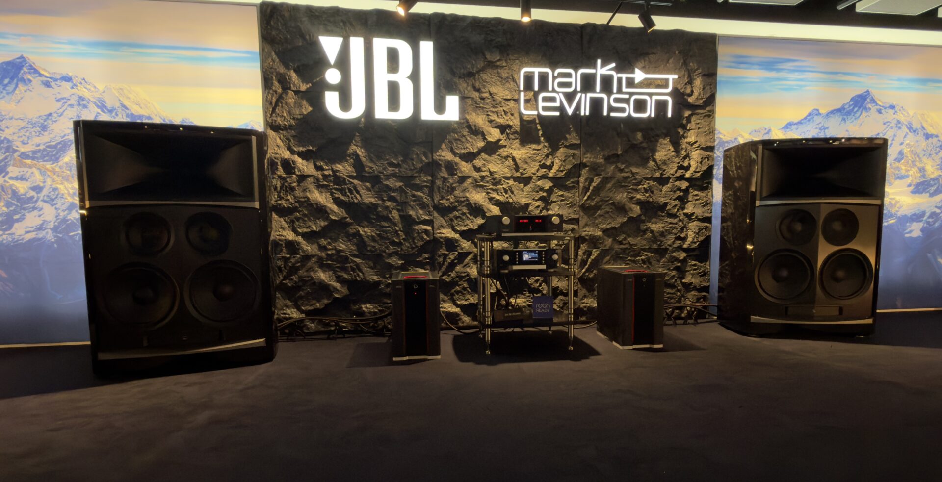 High-End 2026: JBL Summit Everest og K2