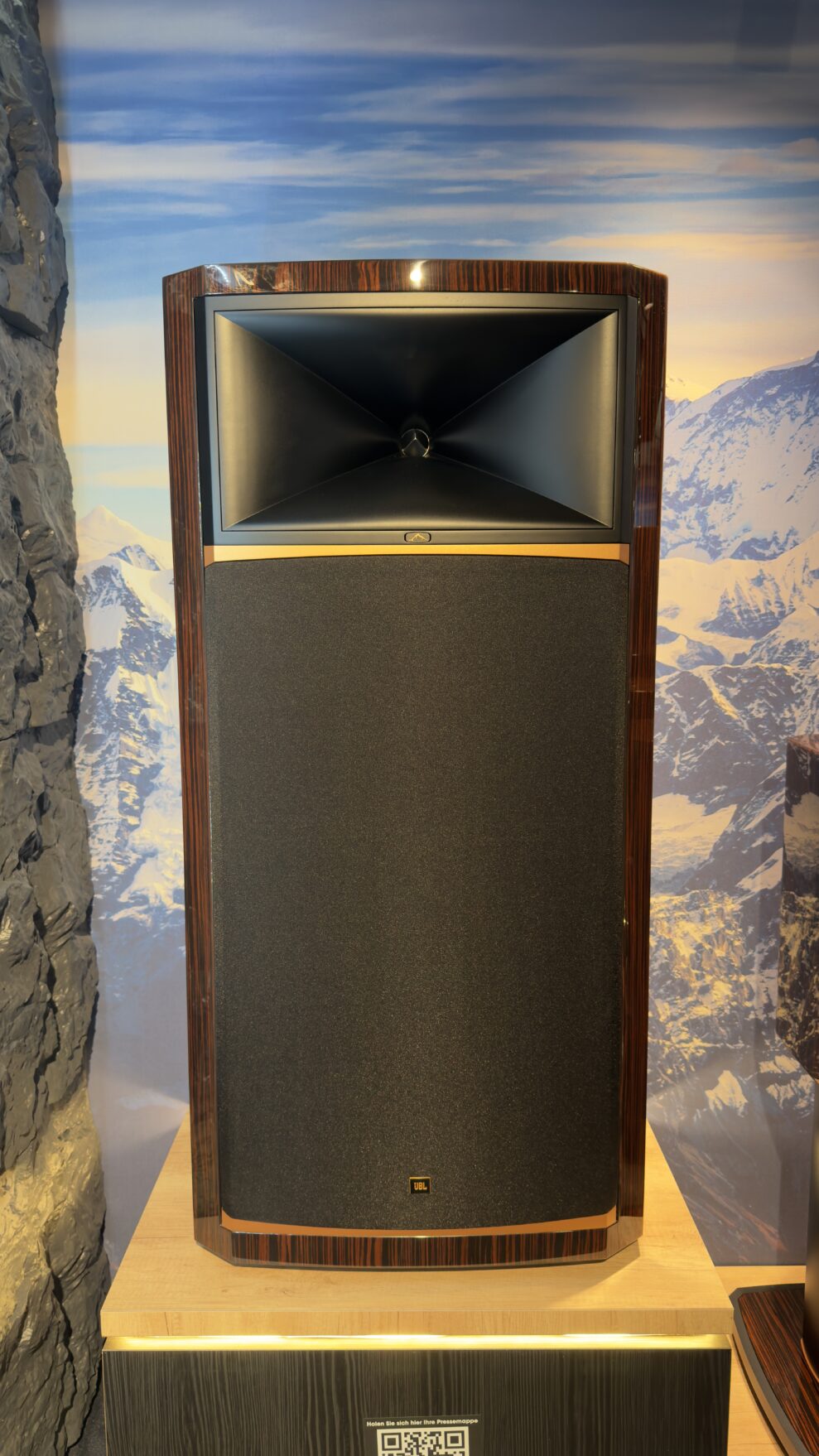 High-End 2026: JBL Summit Everest og K2 2