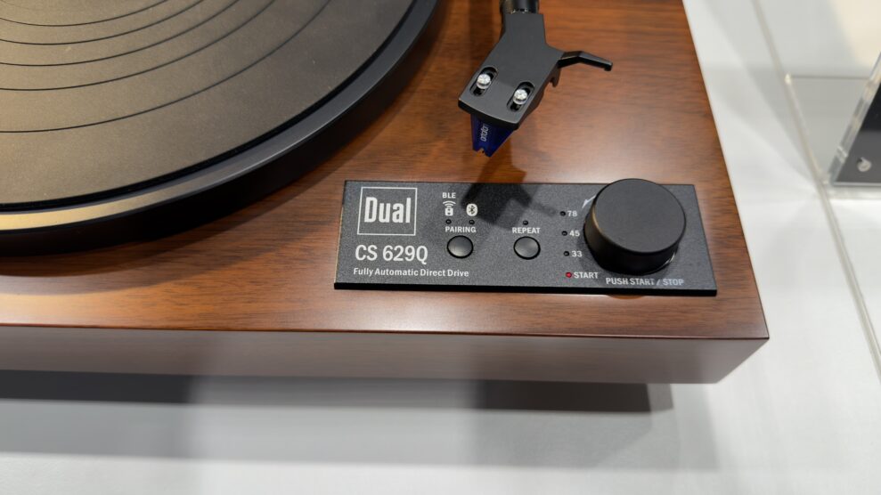 High-End 2026: Dual CS 629Q 2 Dual platespiller med Bluetooth