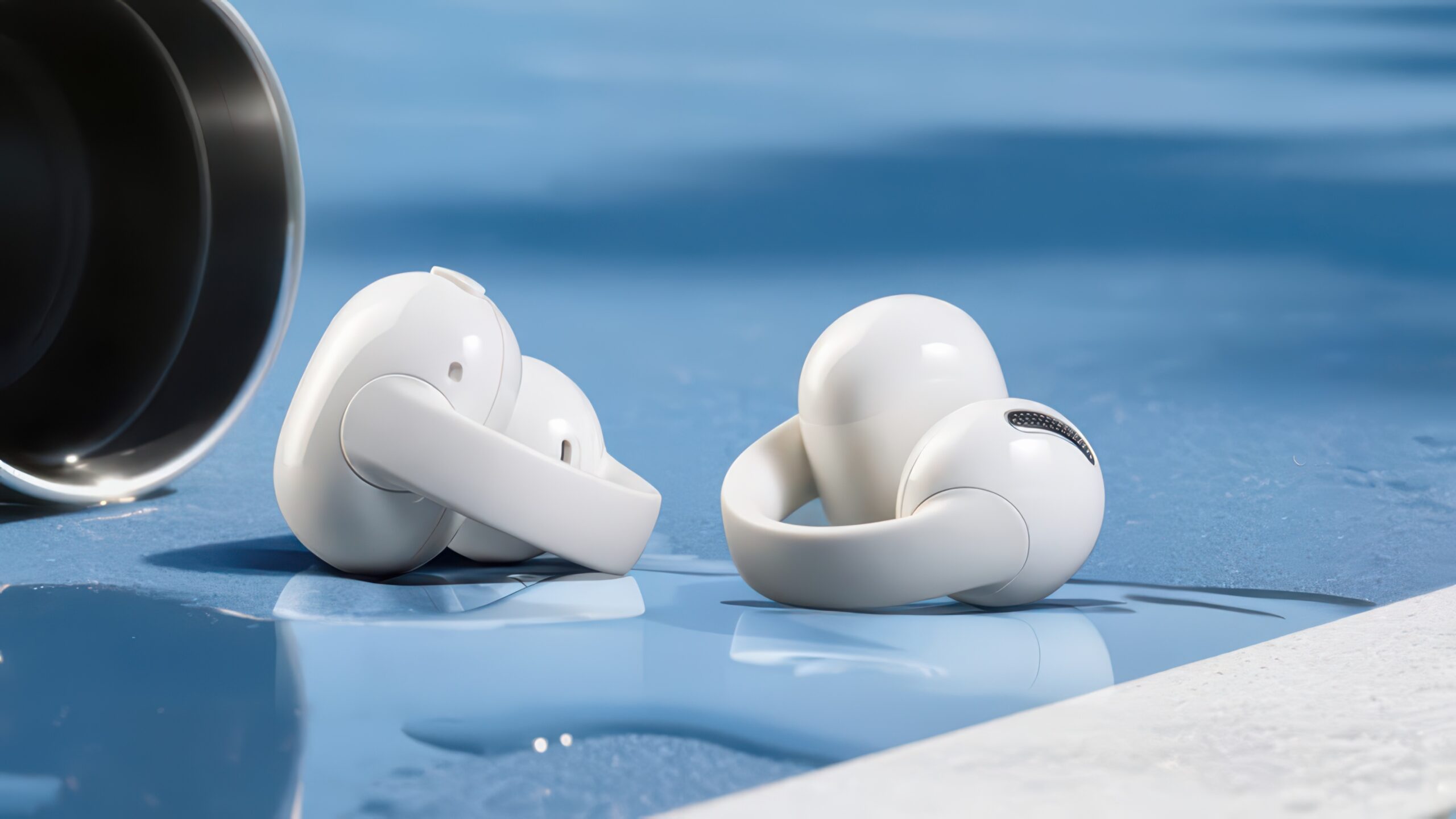 Soundcore C50i white lifestyle 2