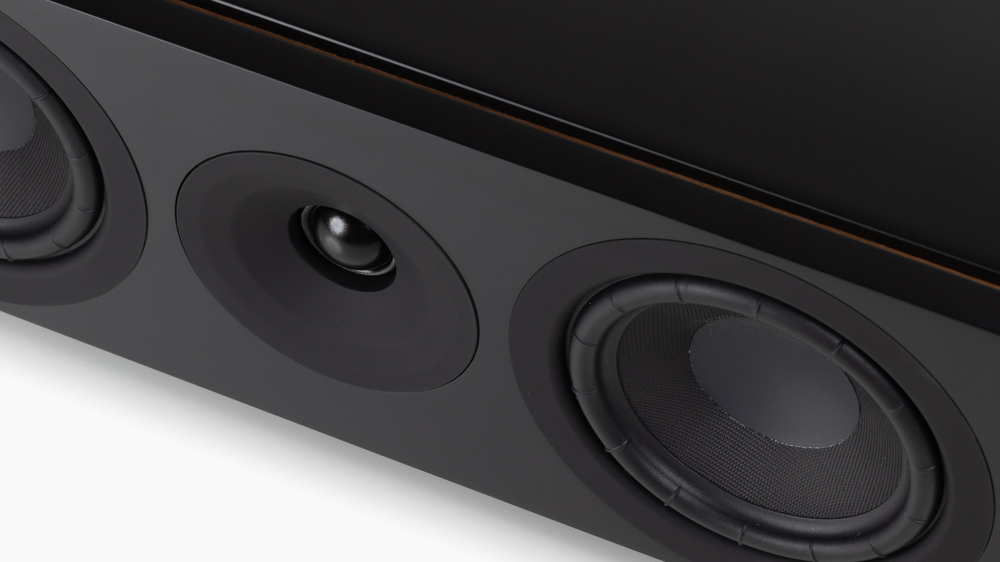 System Audio Legend DS Silverback: ny senterhøyttaler og vegghøyttaler 3 System Audio Legend DS Silverback: ny senterhøyttaler og vegghøyttaler 1