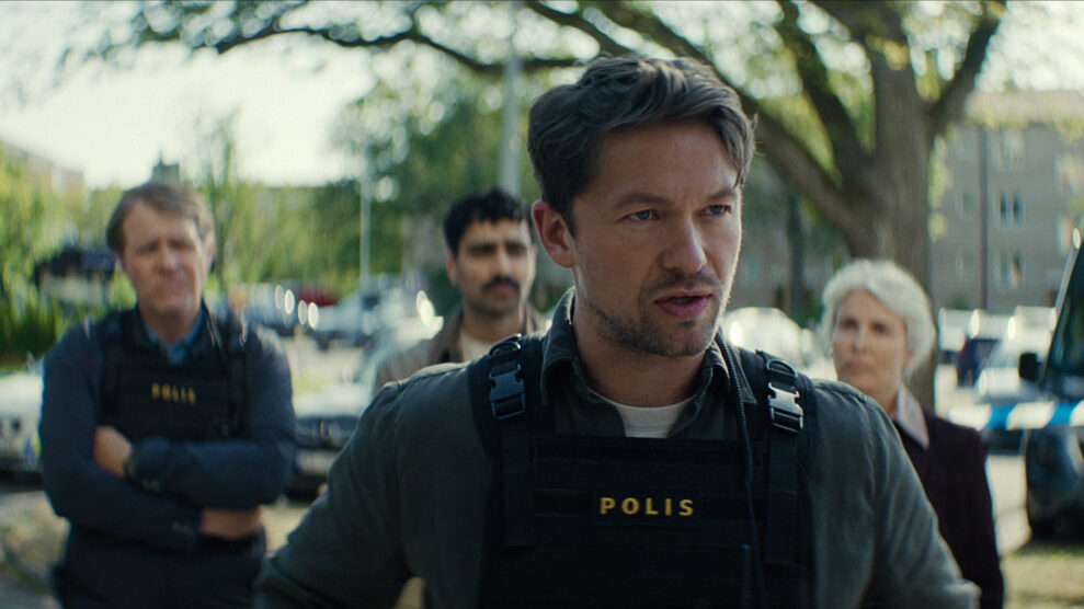 Blodsoffer. Henrik Norlen as Max Abrahamsson and Alexander Abdallah as John-Jo Persson and Jakob Oftebro as Thomas Berg and Irina Björklund as Rebecka Björklund in Blodsoffer. Cr. Courtesy of Netflix © 2025 Jörgen Johansson. Blodsoffer. Henrik Norlen as Max Abrahamsson and Alexander Abdallah as John-Jo Persson and Jakob Oftebro as Thomas Berg and Irina Björklund as Rebecka Björklund in Blodsoffer. Cr. Courtesy of Netflix © 2025 Jörgen Johansson.
