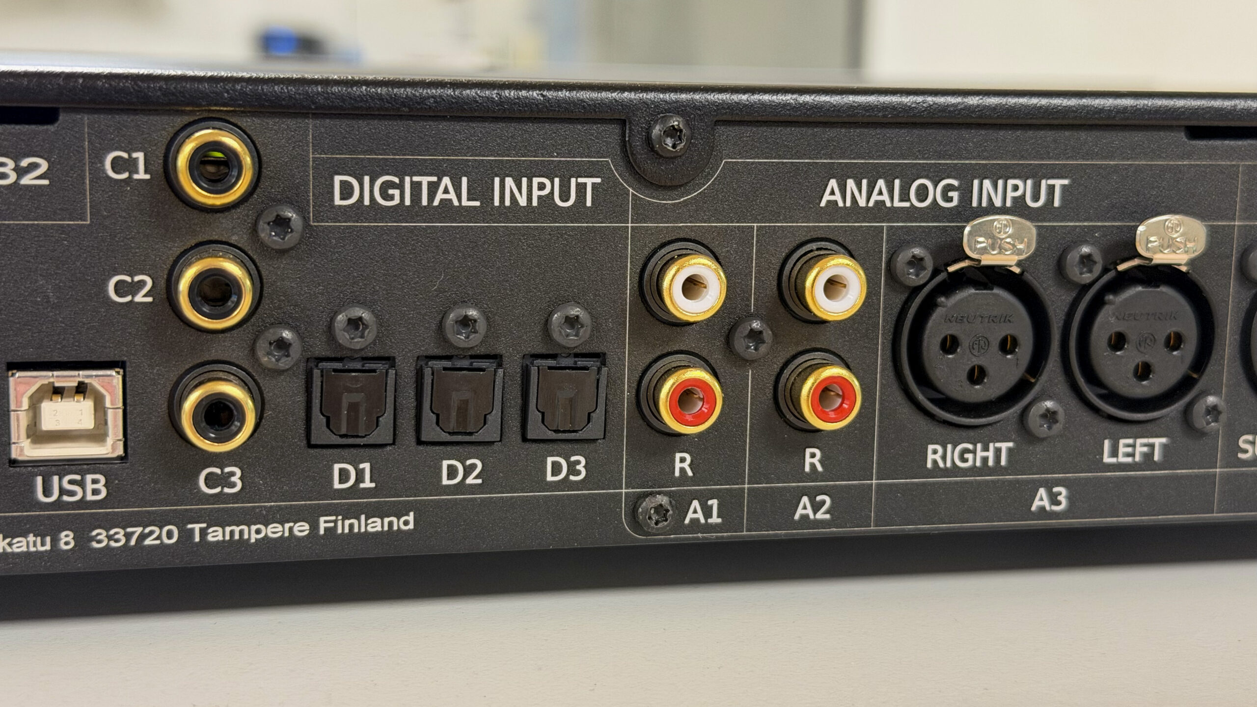 DSPeaker Anti-Mode X4 det intputs