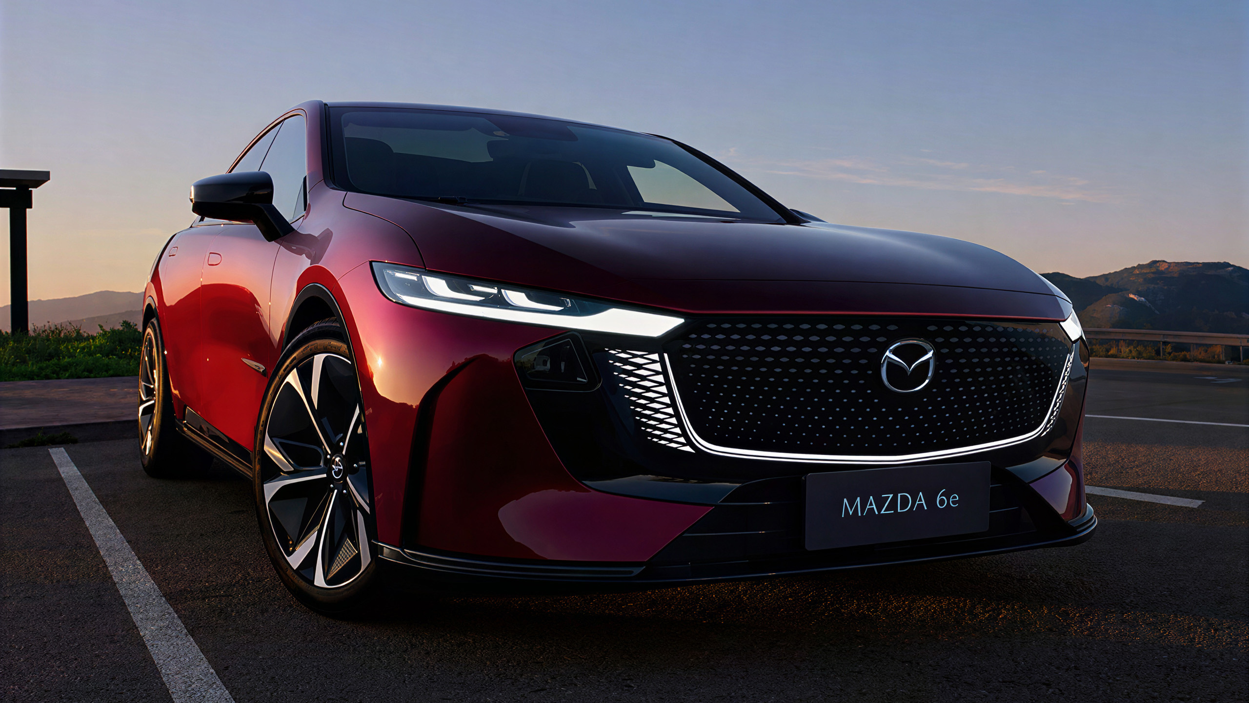 Ny Mazda6e lader mye raskere, men bare om sommeren 1 Mazda6e 2027